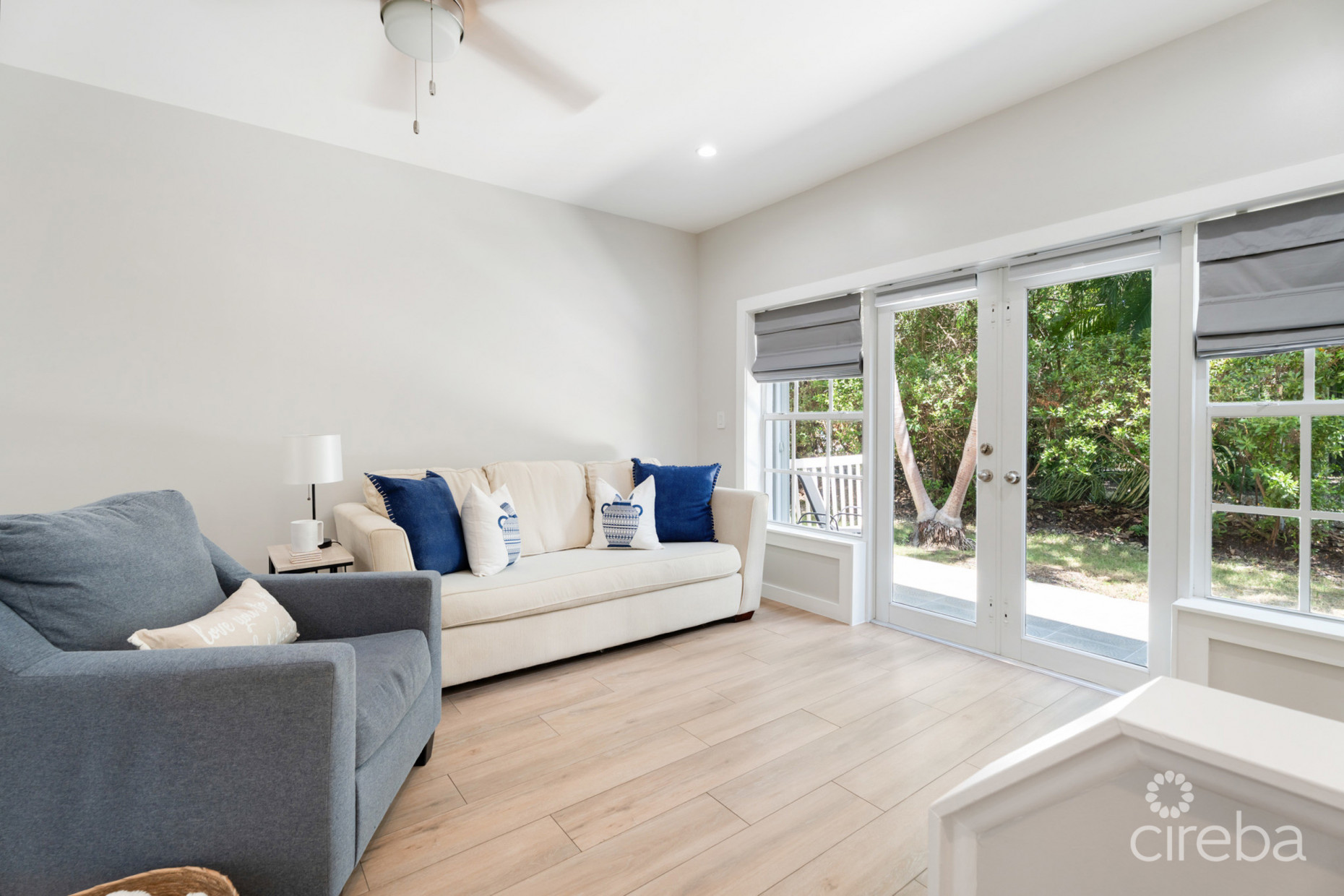 SUNSET RETREAT 40, GEORGE TOWN CONDO