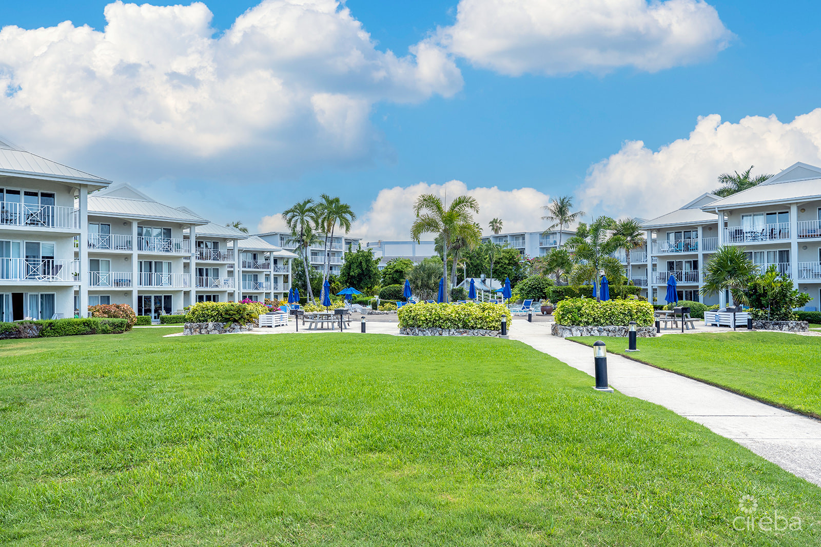 SUNSET COVE  - PENTHOUSE - CORNER UNIT