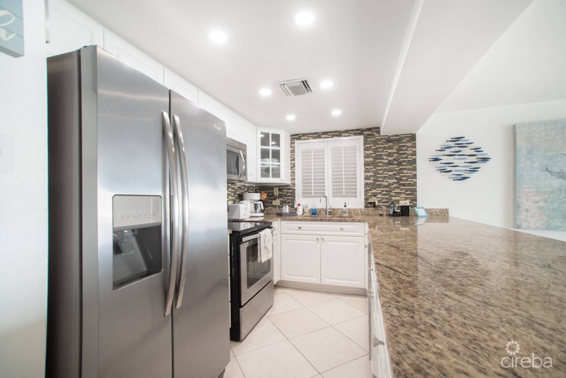 DISCOVERY POINT CLUB