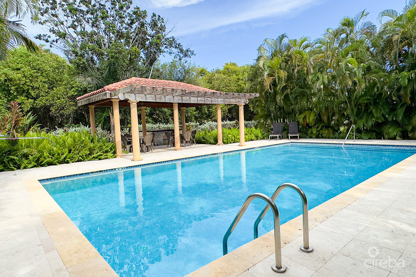 2 BED TOWNHOUSE GEORGE TOWN HILTON ESTATES