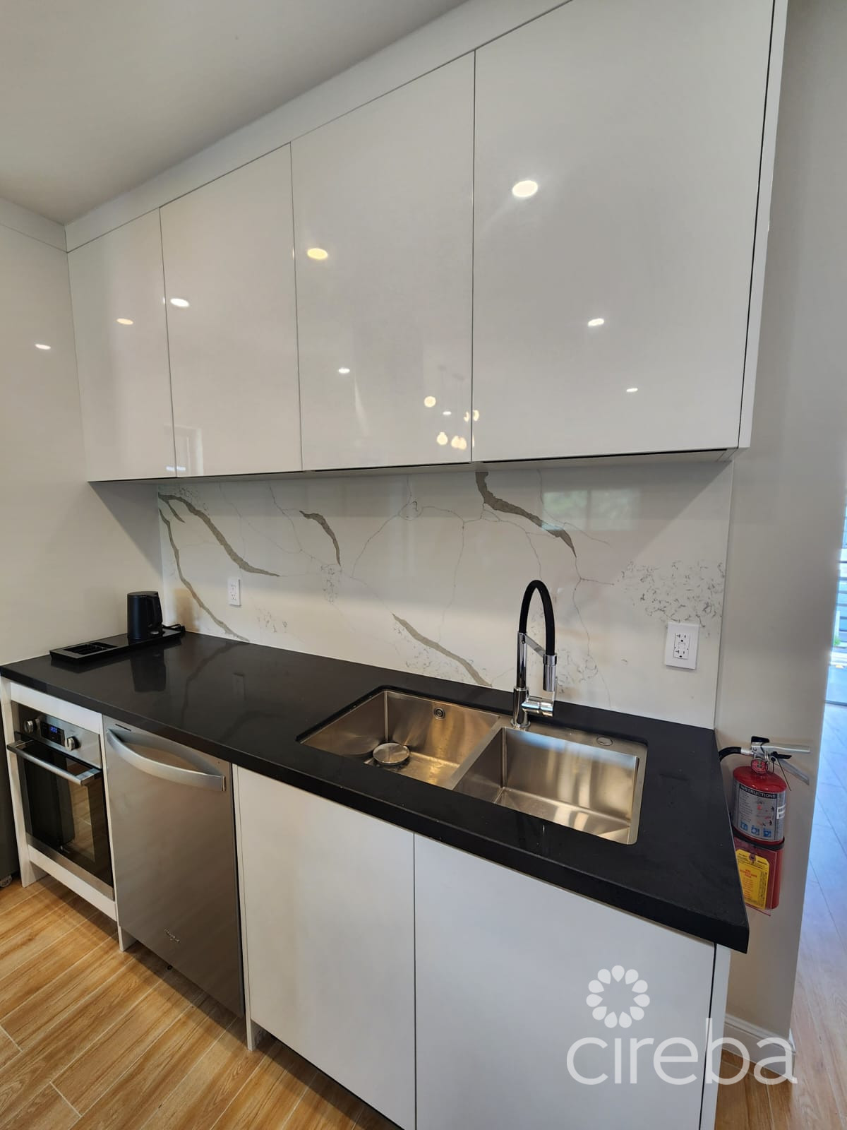 ARZA 2 BED FULLY FURNISHED