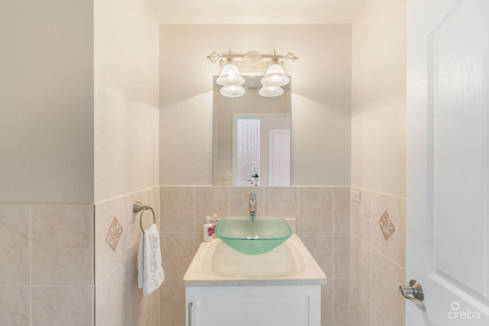 SUNRISE LANDING CANAL FRONT FAMILY HOME