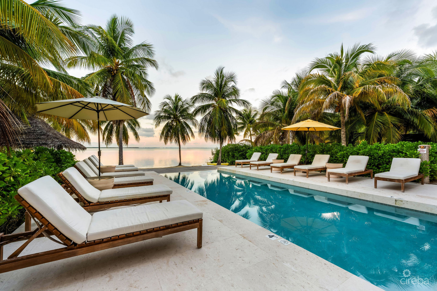 KEMPA KAI, BEACHFRONT HOME