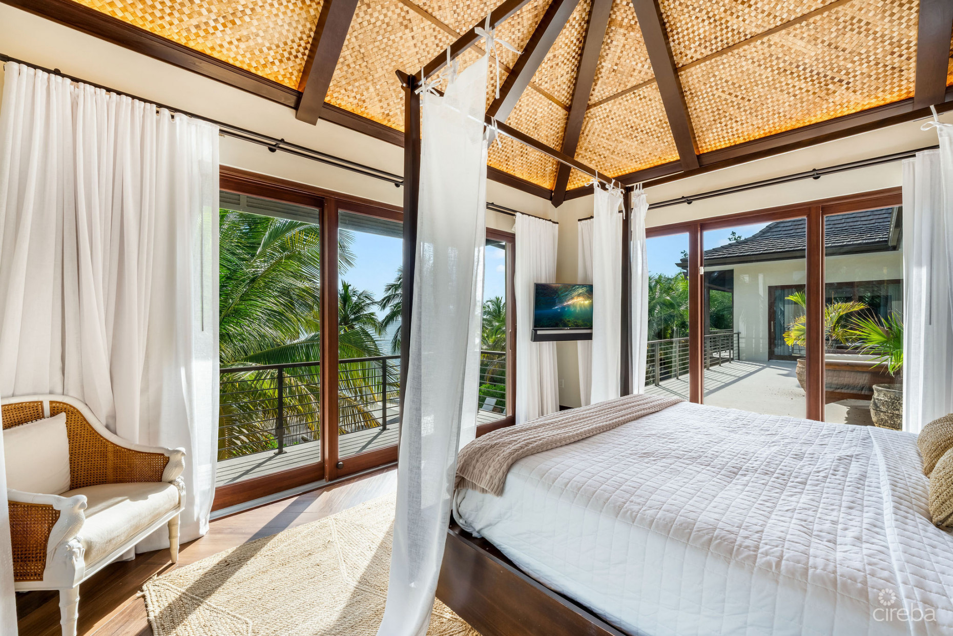 KEMPA KAI, BEACHFRONT ESTATE WITH 0.66 ACRE PARCEL