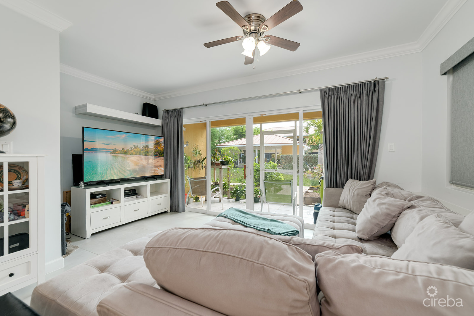 OCEAN CLUB 2BED/2.5BATH CONDO