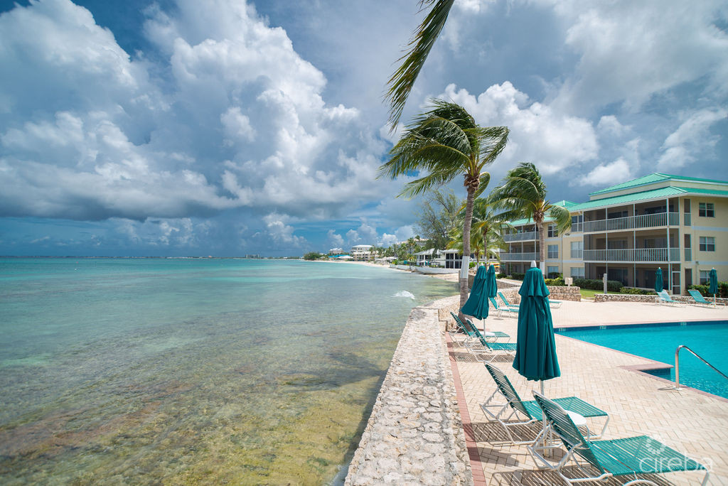 2 BED CONDO SEVEN MILE BEACH  PLANTATION VILLAGE