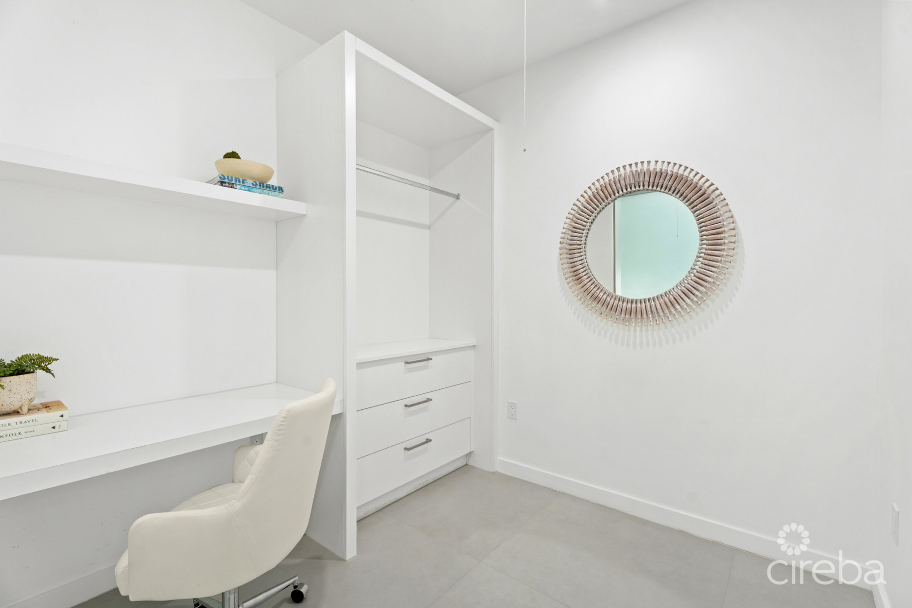 HARBOUR WALK 202 | 1 BED + DEN | CORNER UNIT