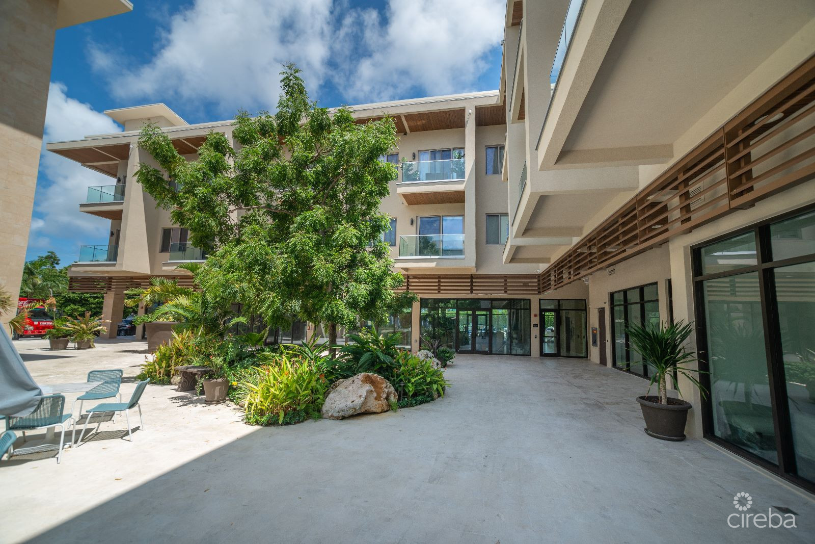 STYLISH 1 BED AT HARBOUR WALK