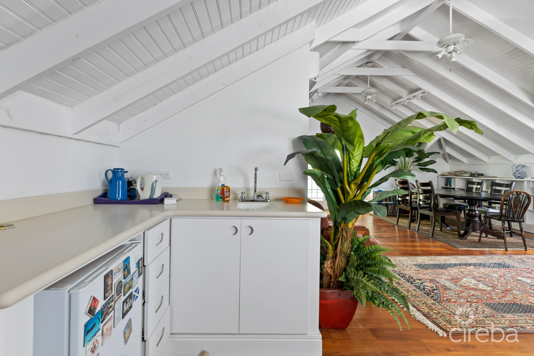 WEBSTER'S DRIVE 69, SOUTH SOUND HOME