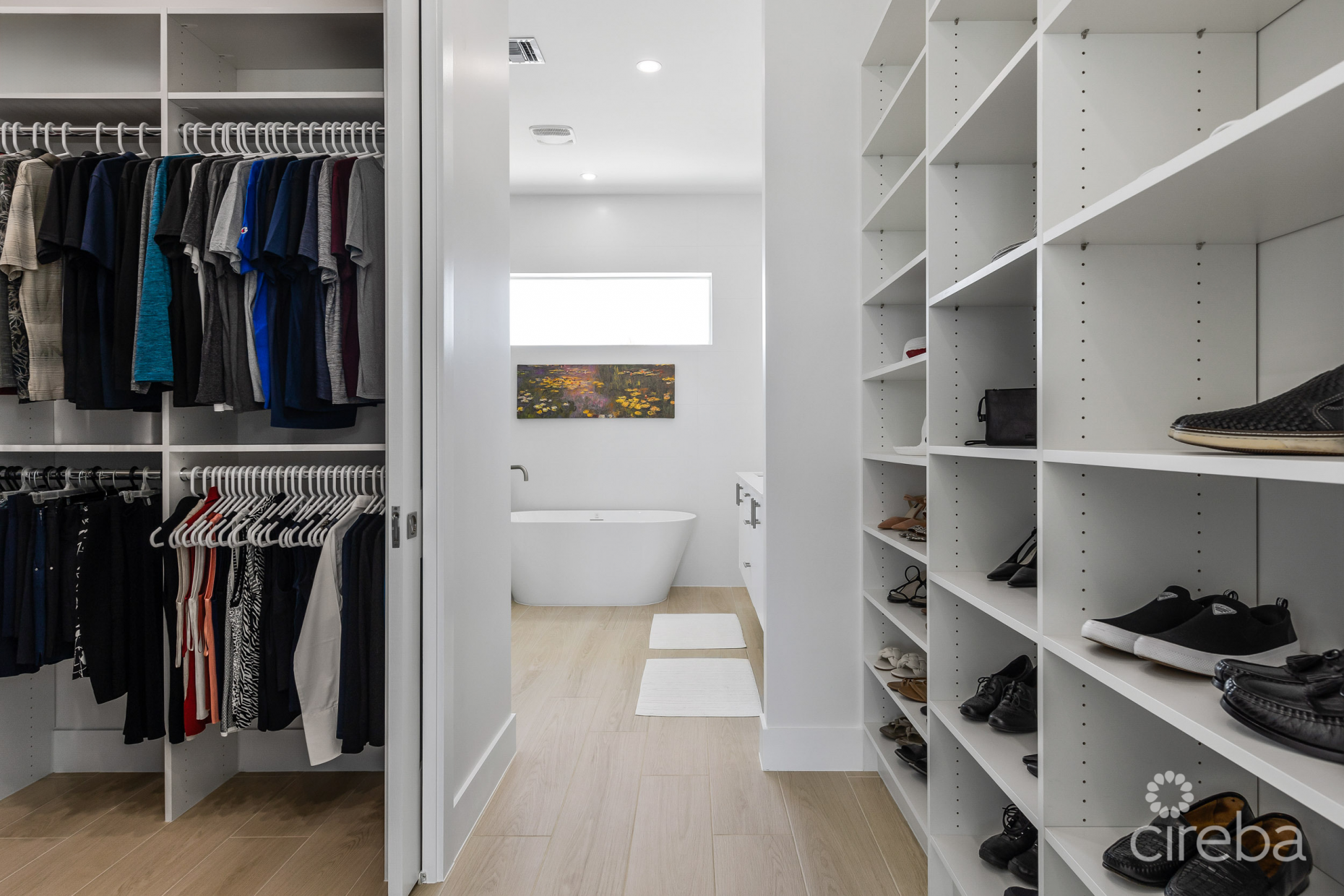 OCEANS 9  VILLA 7 LUXURY BEACHVIEW DETACHED HOME WEST BAY