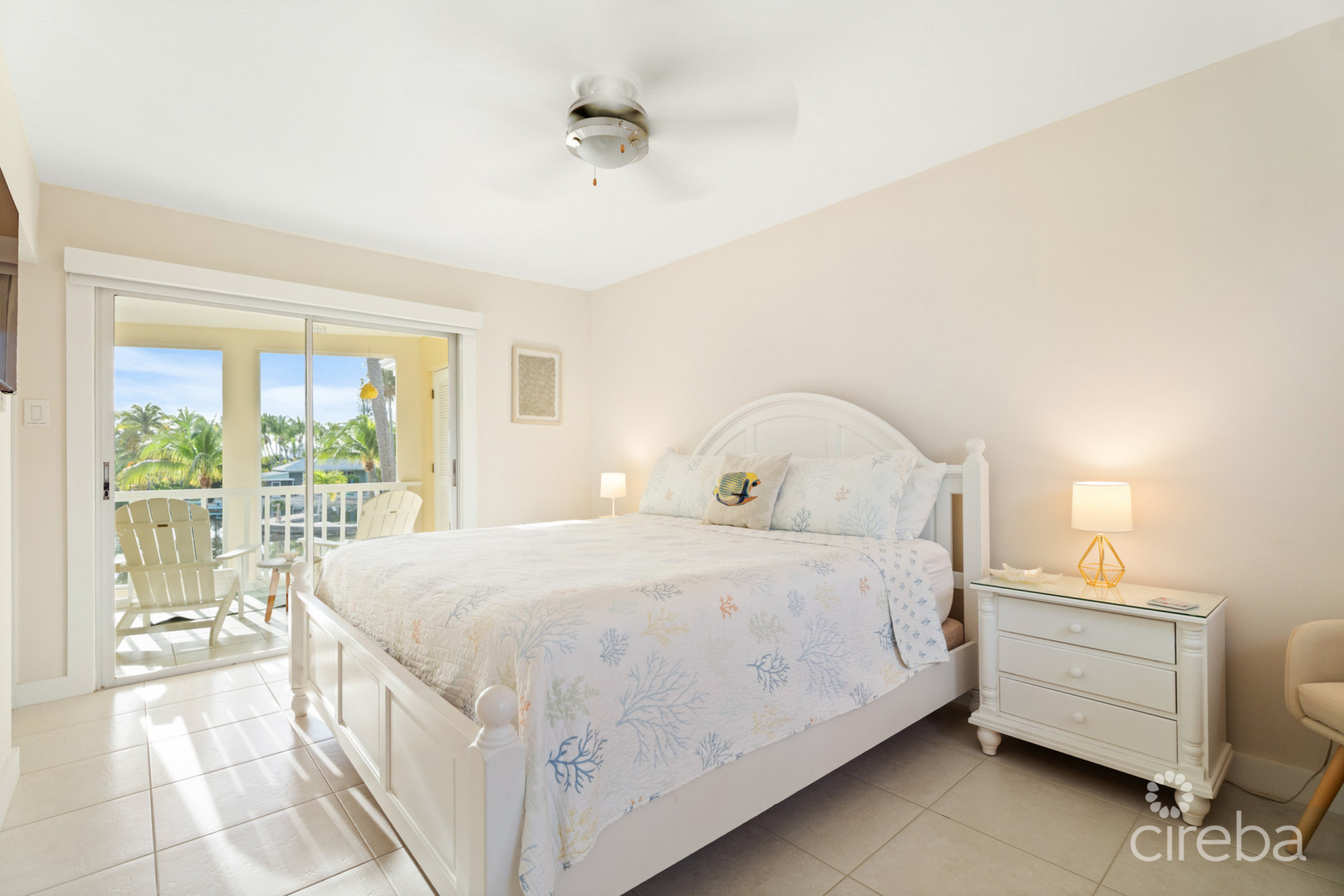 ISLAND HOUSE 15, RUM POINT BEACHFRONT TOWNHOME