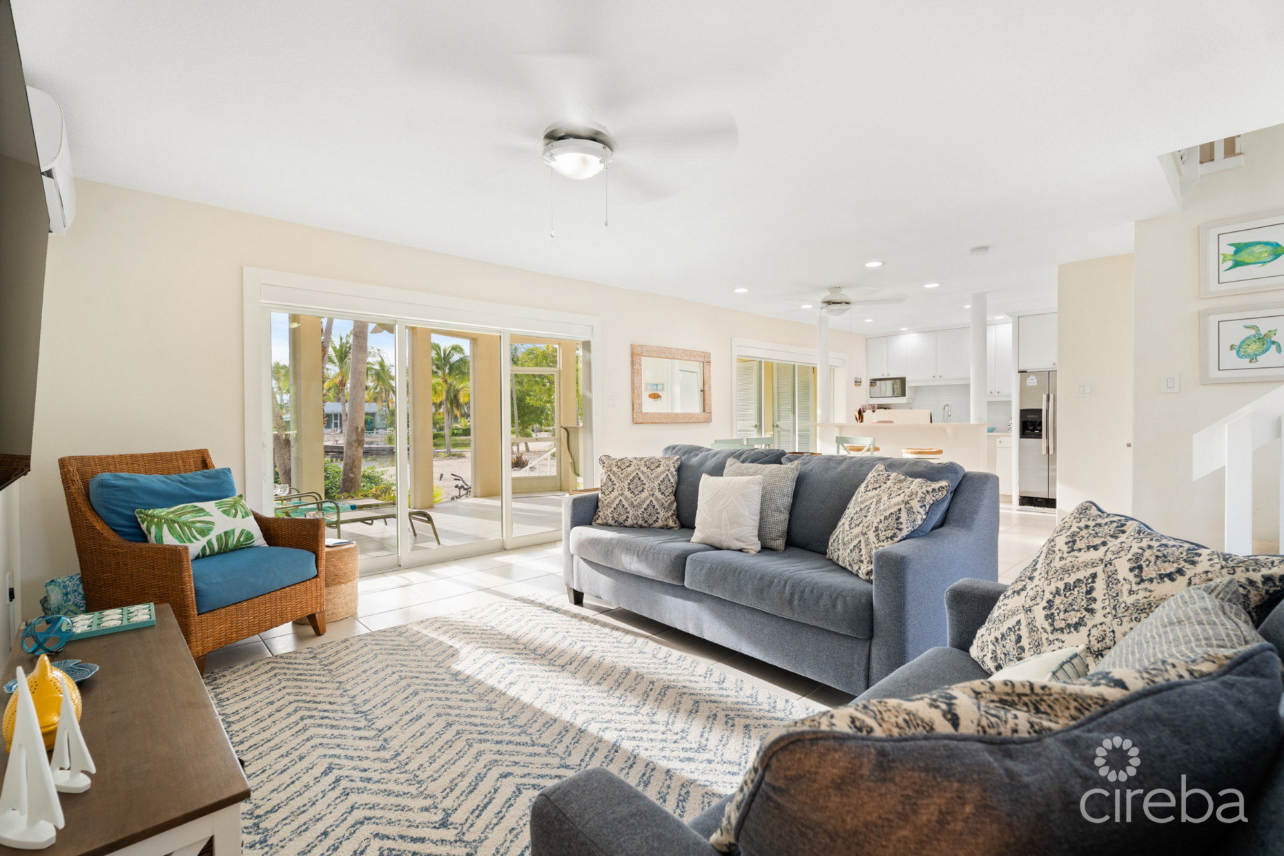 ISLAND HOUSE 15, RUM POINT BEACHFRONT TOWNHOME