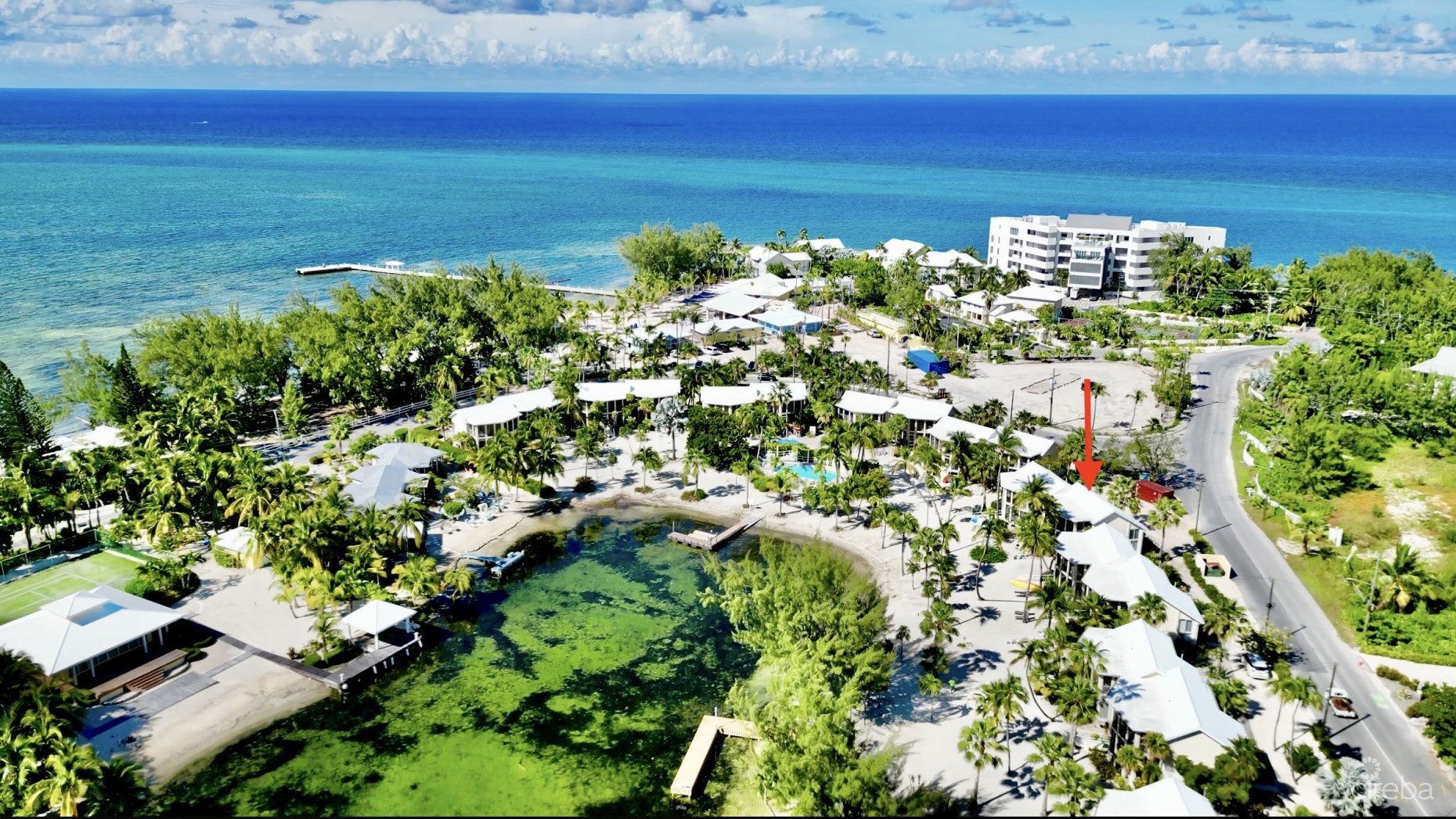 ISLAND HOUSE 15, RUM POINT BEACHFRONT TOWNHOME