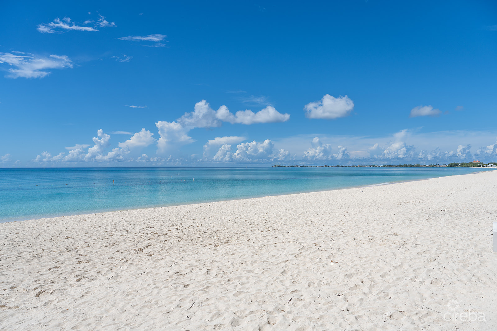 THE PINNACLE VILLA 30 & GARAGE