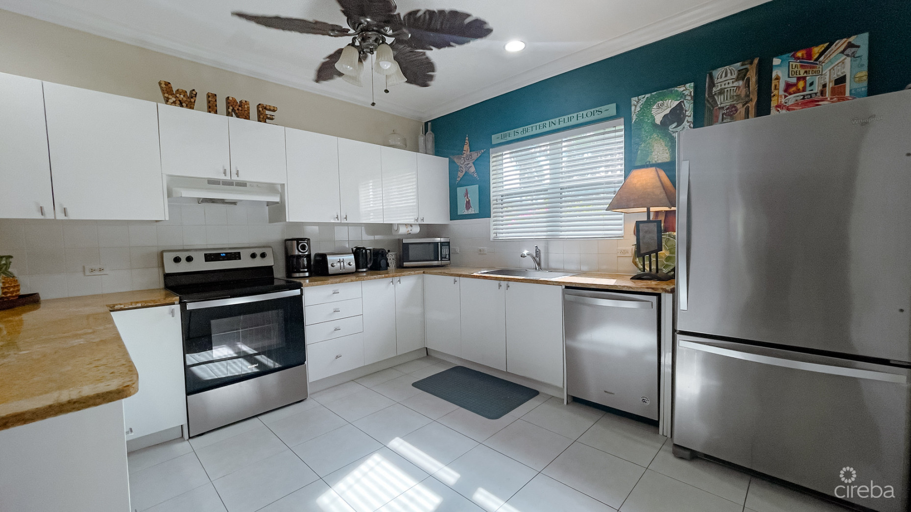 2 BED SOUTH SOUND TOWNHOME  GRAND PALMS