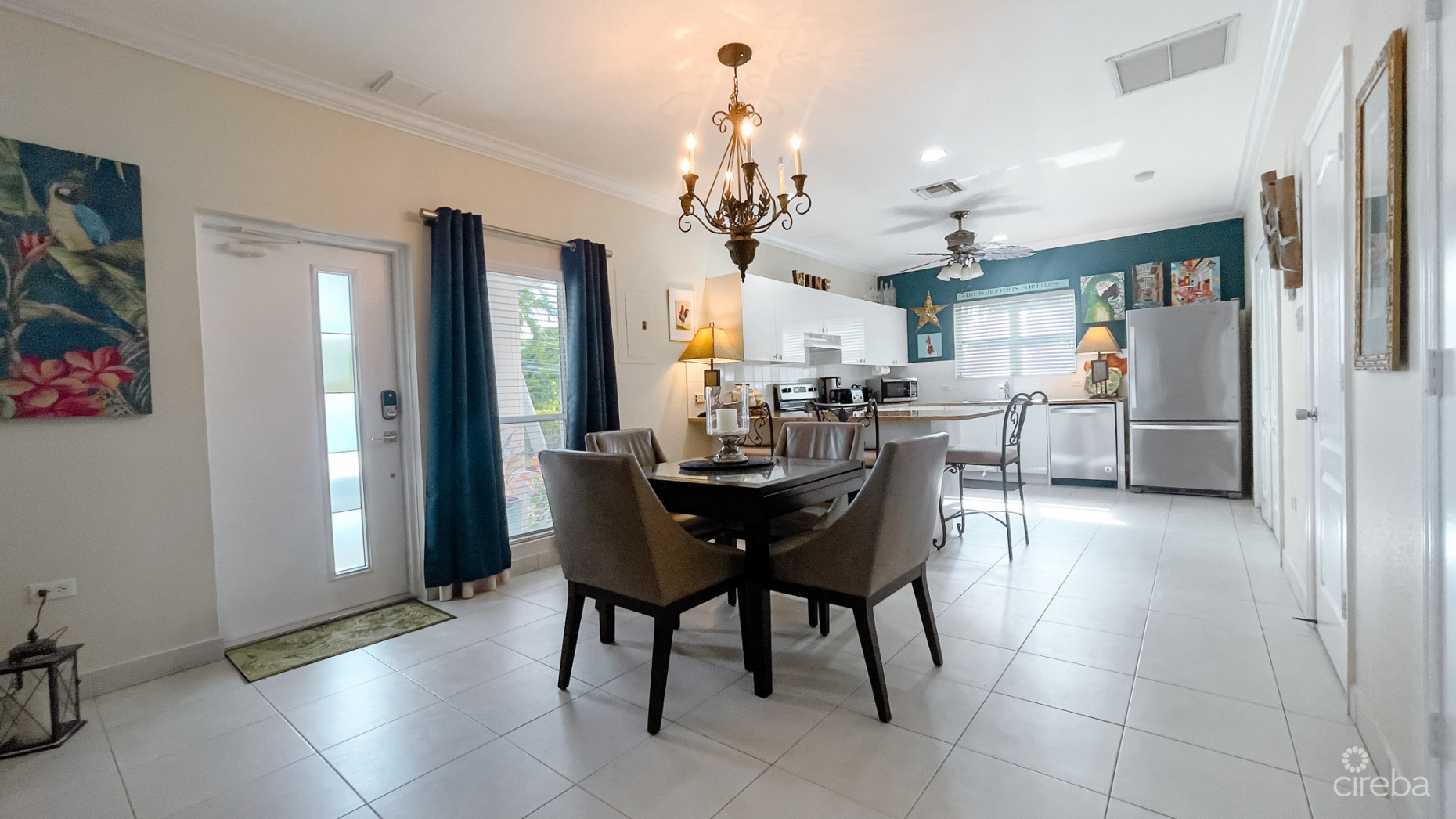 2 BED SOUTH SOUND TOWNHOME  GRAND PALMS