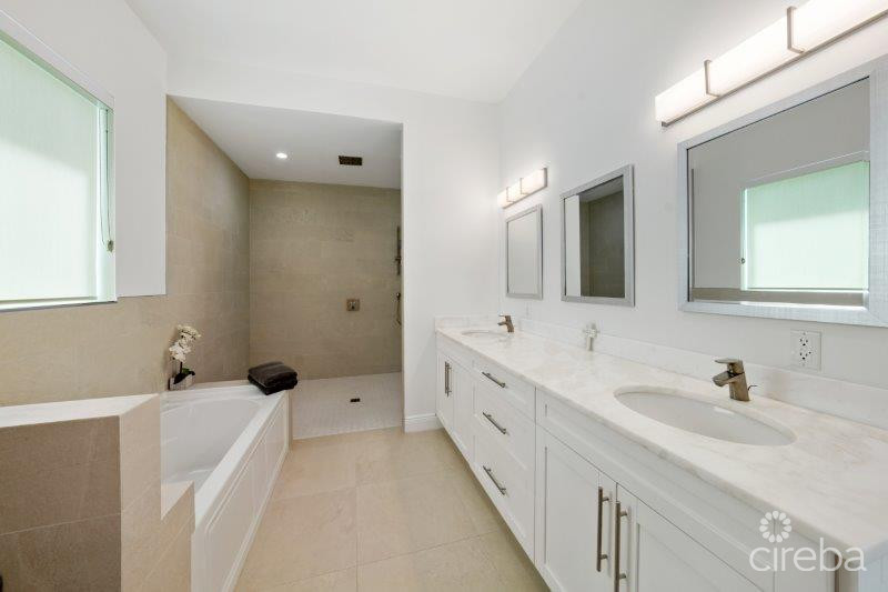 UNIQUE PATRICK'S ISLAND CANALFRONT W GUEST HOUSE | 3 CAR GARAGE