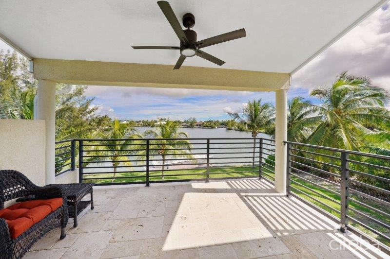 UNIQUE PATRICK'S ISLAND CANALFRONT W GUEST HOUSE | 3 CAR GARAGE