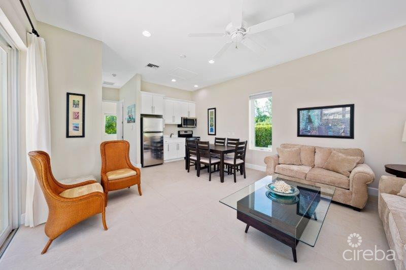 UNIQUE PATRICK'S ISLAND CANALFRONT W GUEST HOUSE | 3 CAR GARAGE