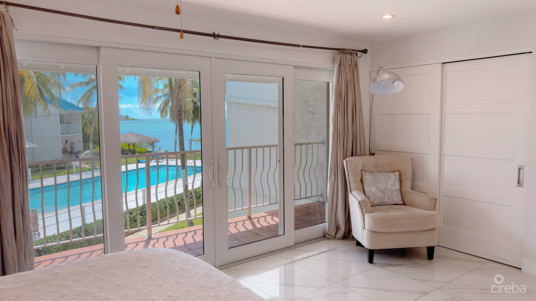 3 BED OCEAN VIEW - BY THE SEA