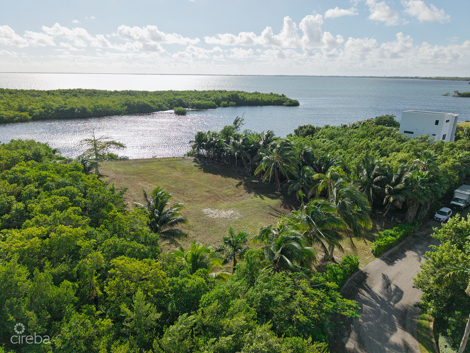 CANAL POINT OCEANFRONT - EXCLUSIVE ESTATE SITE