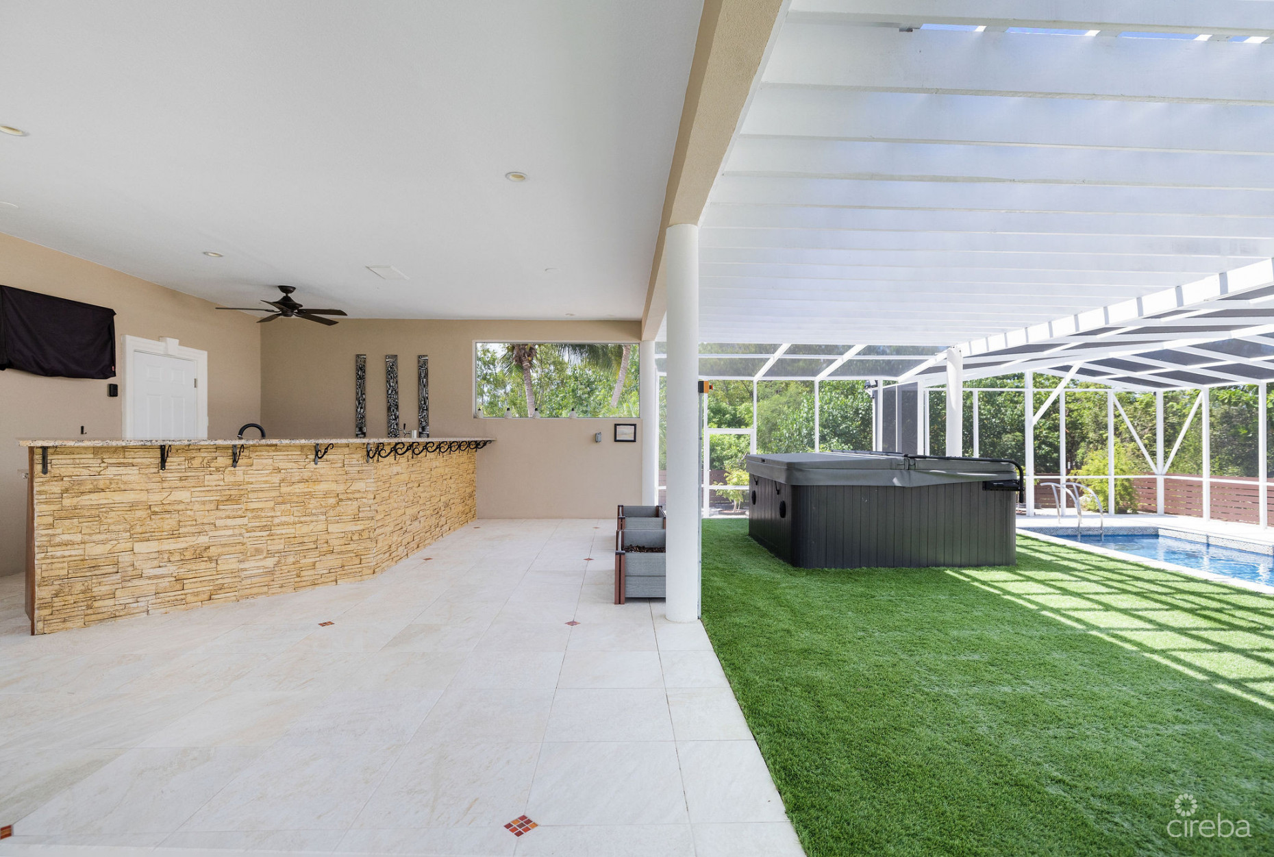 A CONTEMPORARY ISLAND ESCAPE ON RUM POINT DRIVE