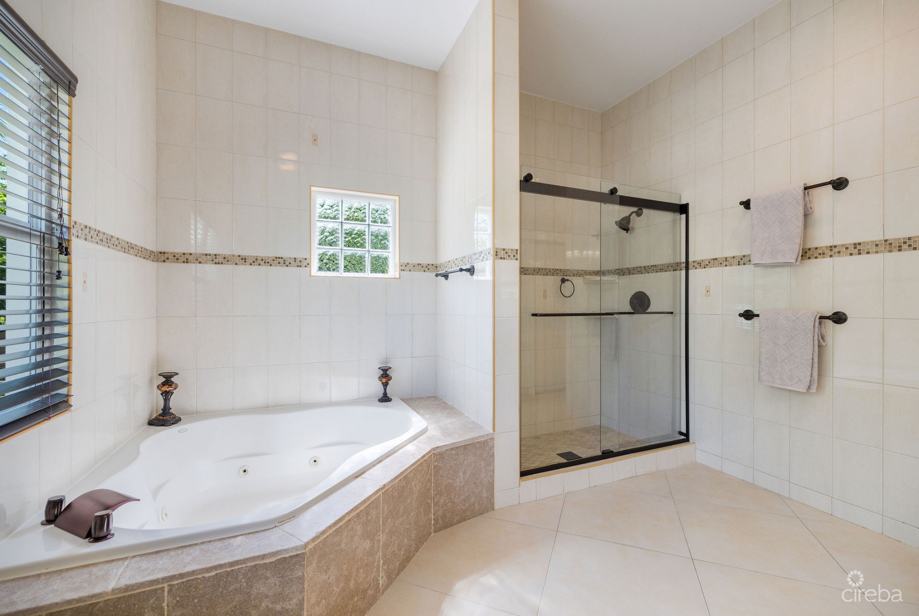 A CONTEMPORARY ISLAND ESCAPE ON RUM POINT DRIVE