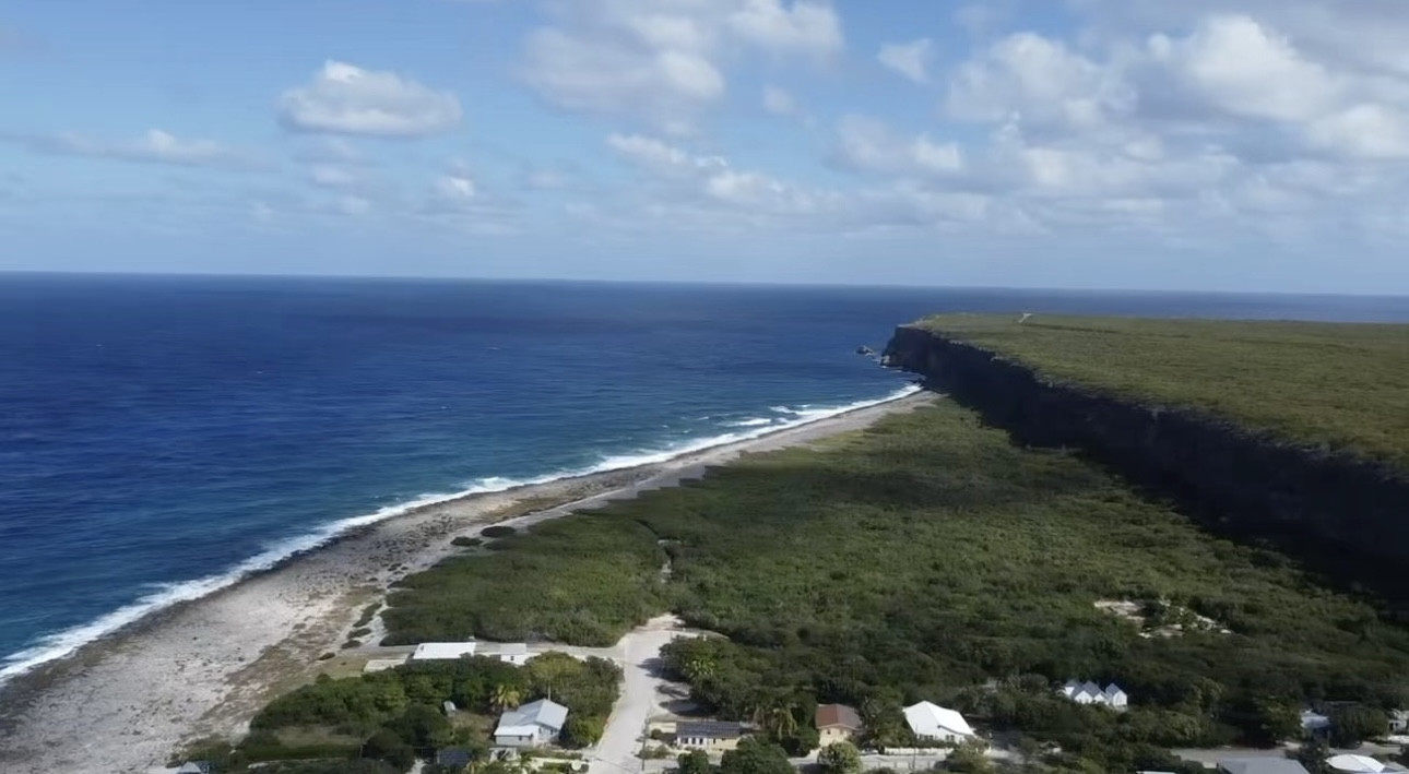 125 Acres Of Prime Land With 6,800ft Of Bluff Edge And Up To 150ft Elevation