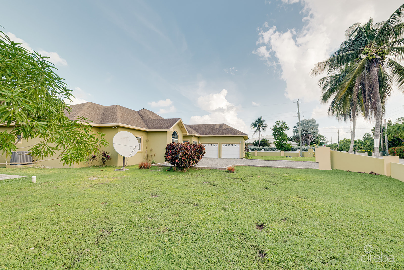 4-BEDROOM FAMILY GEM IN SAVANNAH MEADOWS  W/RENTAL UNIT