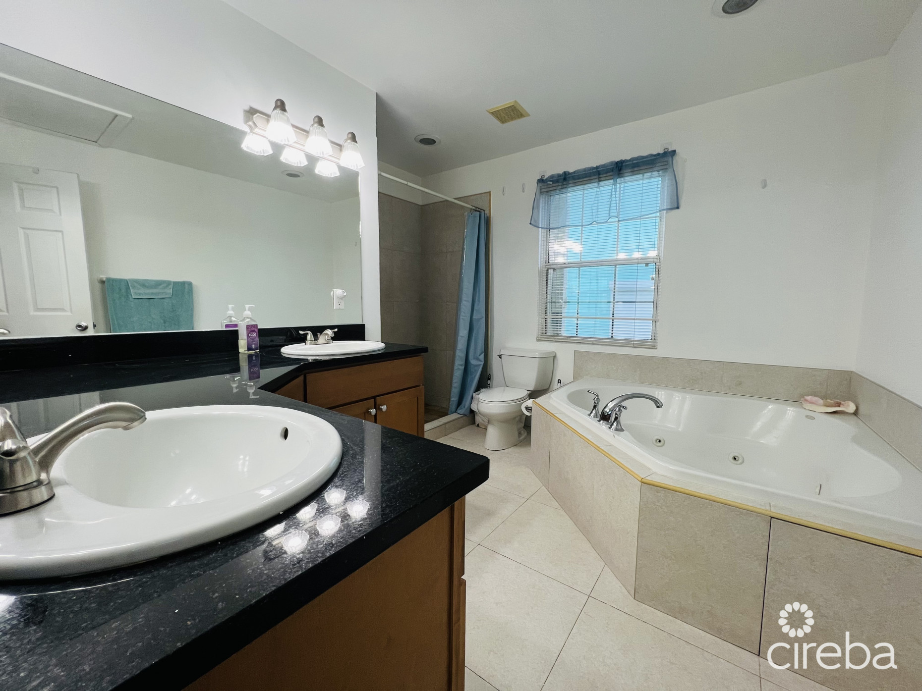 EAST END PARADISE VILLAS.  3 BED, 3 BATH + DEN WITH PRIVATE BEACH