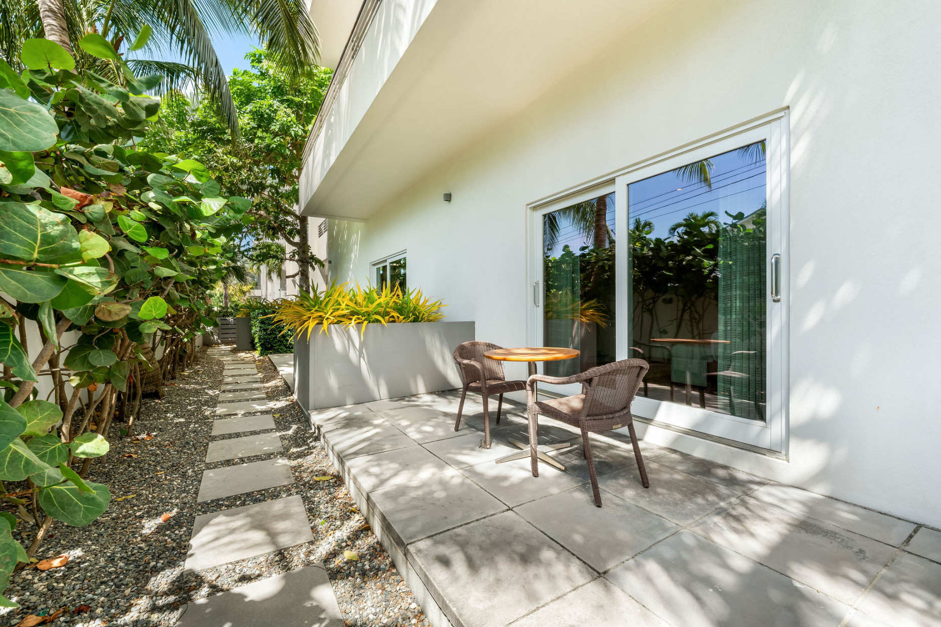 Oceana 105 - Grand Terrace Oceanfront Residence