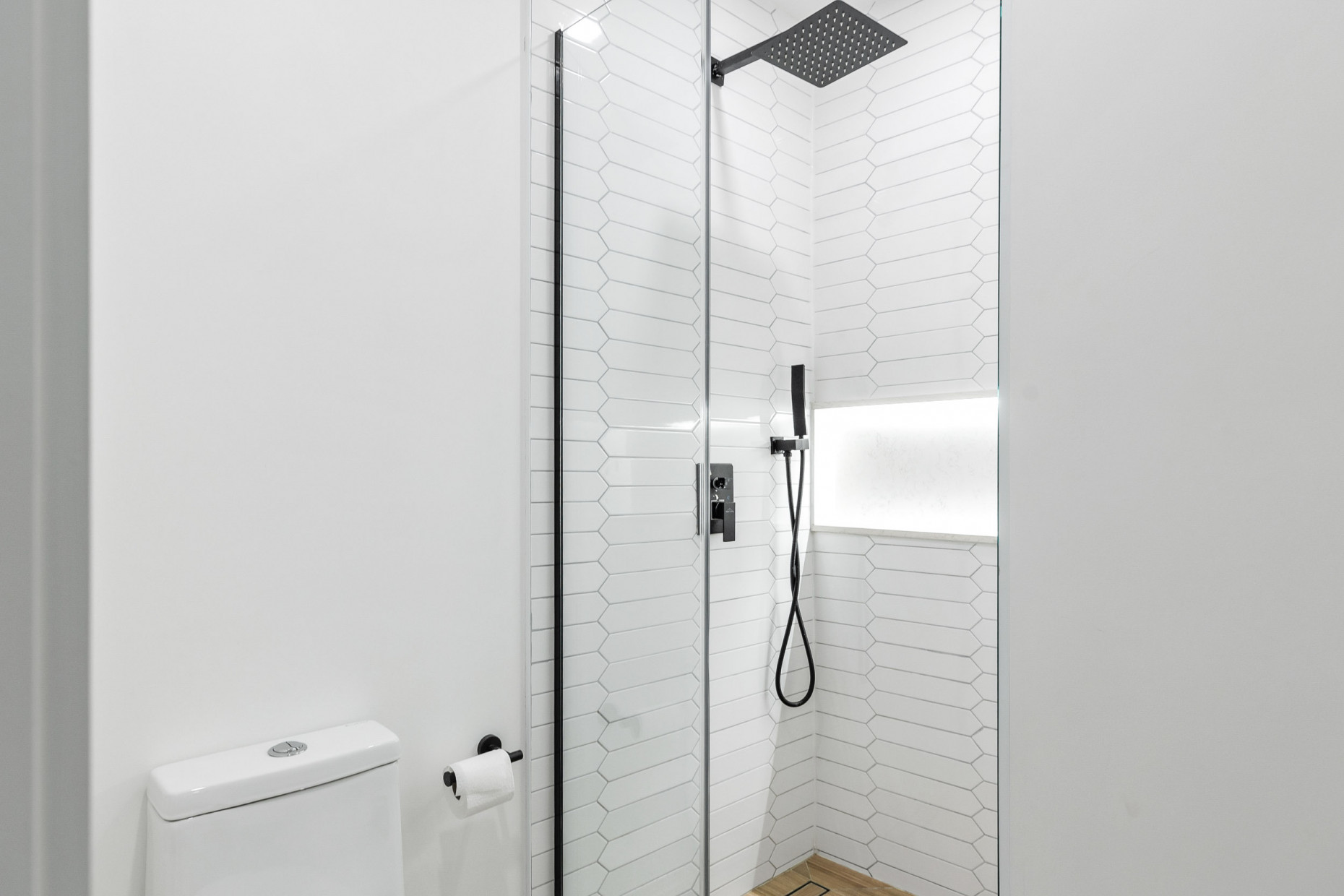 Canalfront 4 Bed | 4.5 Bath - Newly Renovated Governors Harbour Home