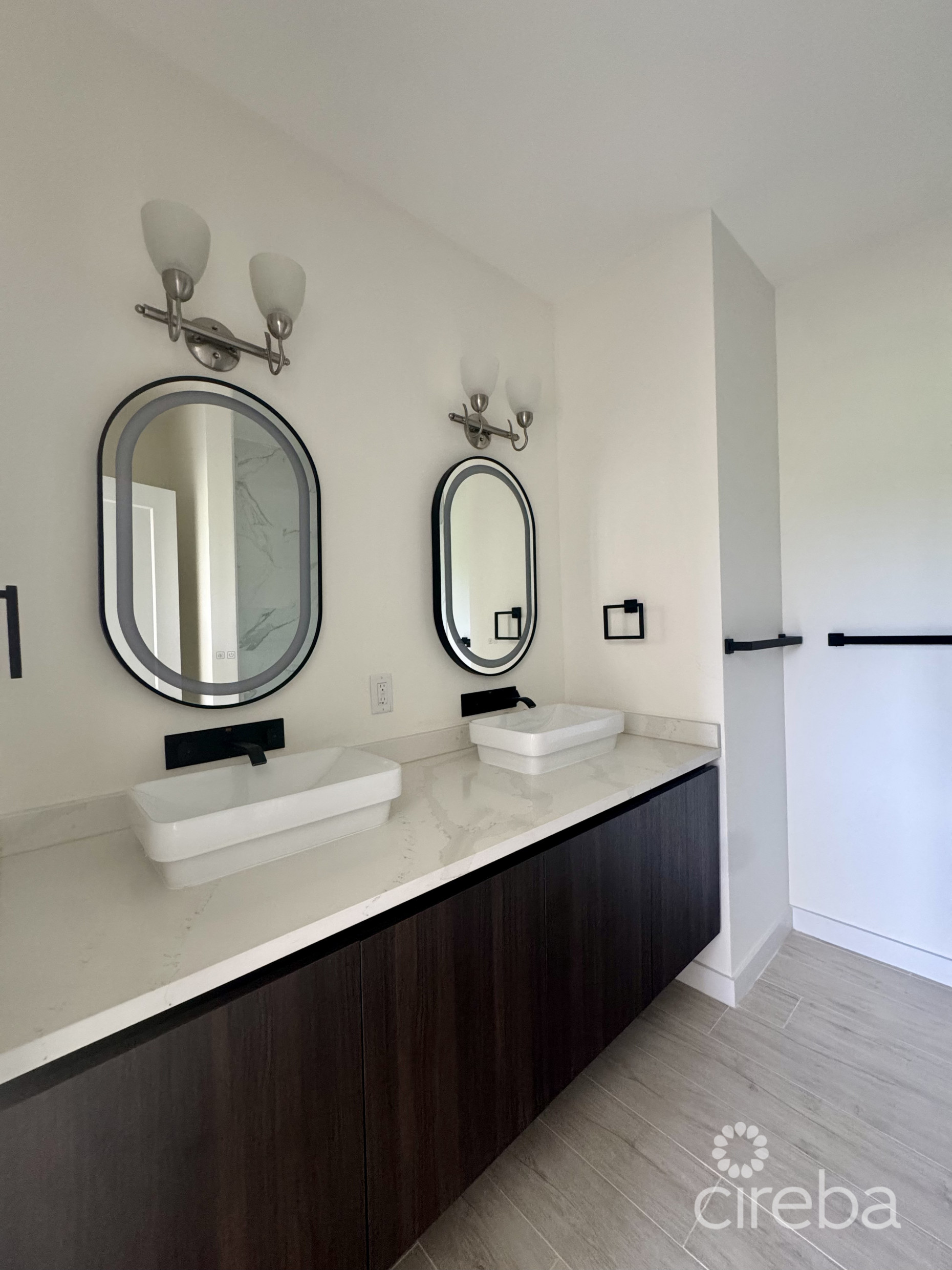 BRAND NEW - EUPHORIA -  LAST UNIT AVAILABLE