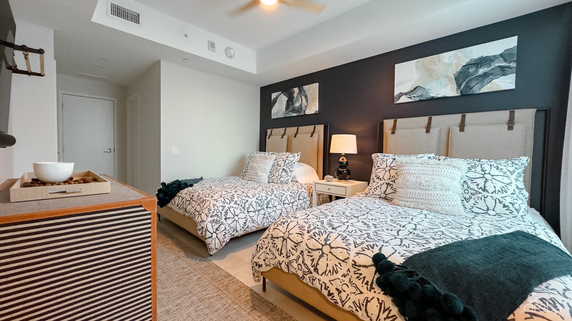 3 BED SEAFIRE RESIDENCE SEVEN MILE BEACH