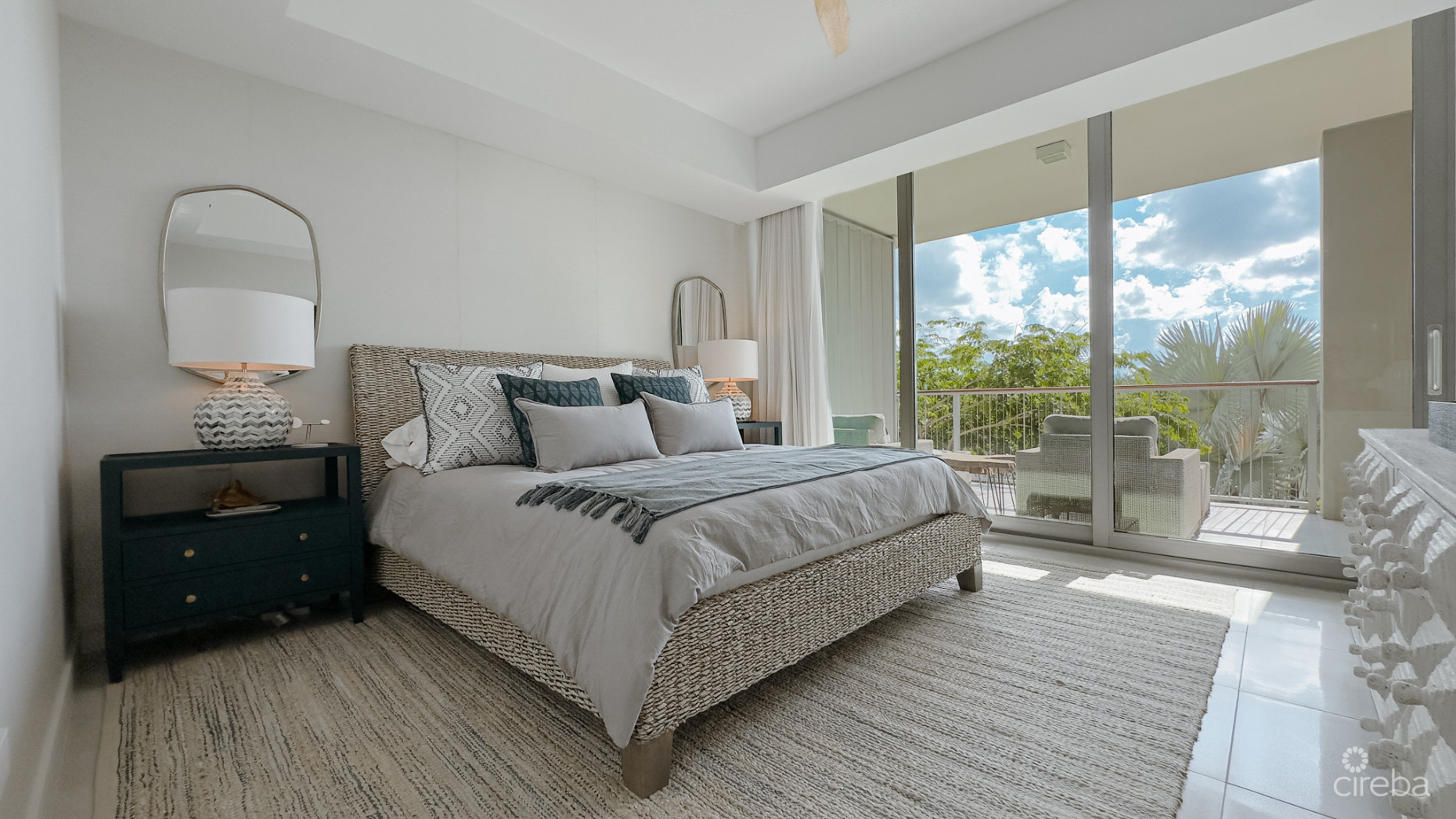 3 BED SEAFIRE RESIDENCE SEVEN MILE BEACH