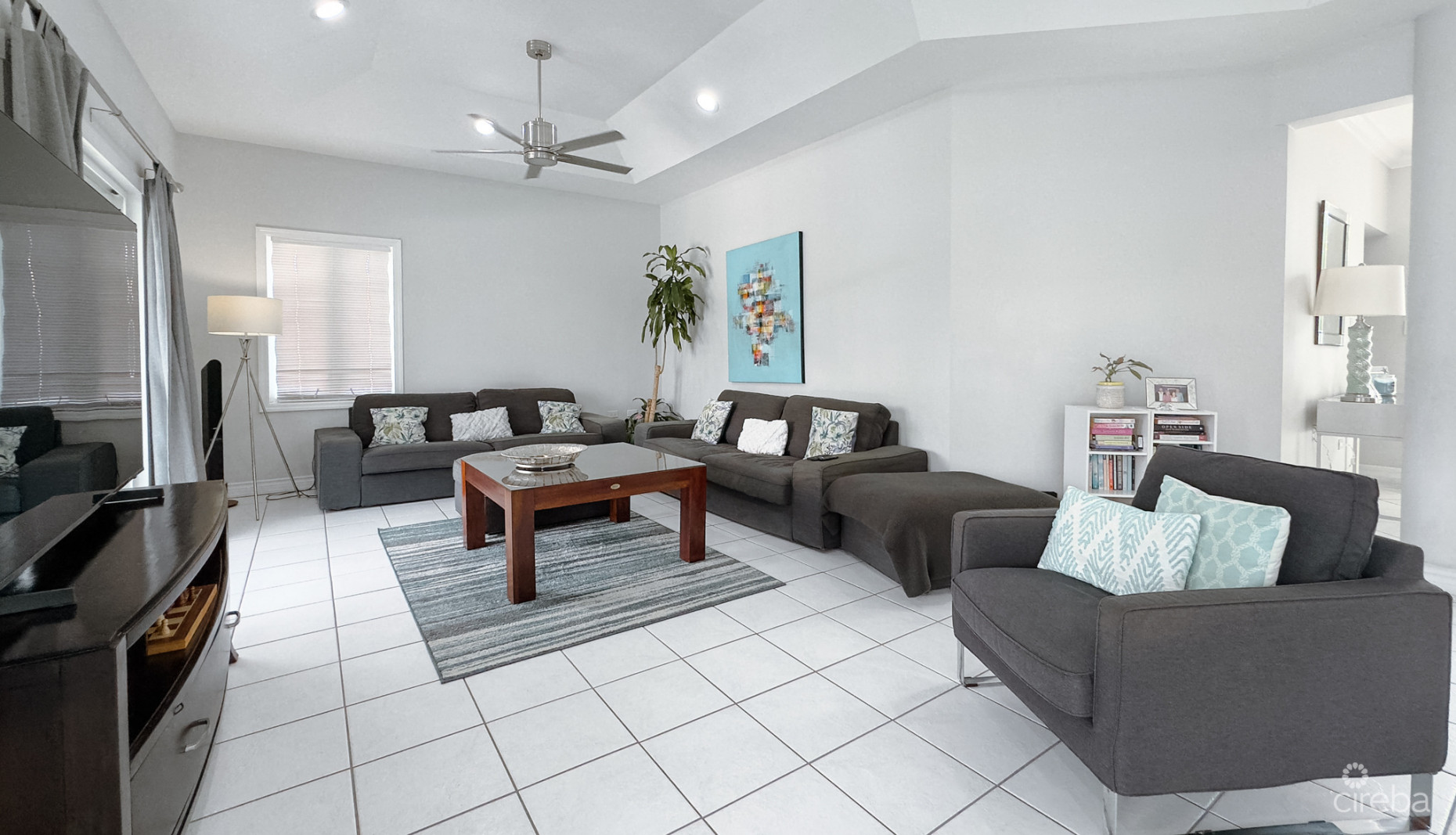 GOVERNORS HARBOUR CANAL FRONT FAMILY HOME