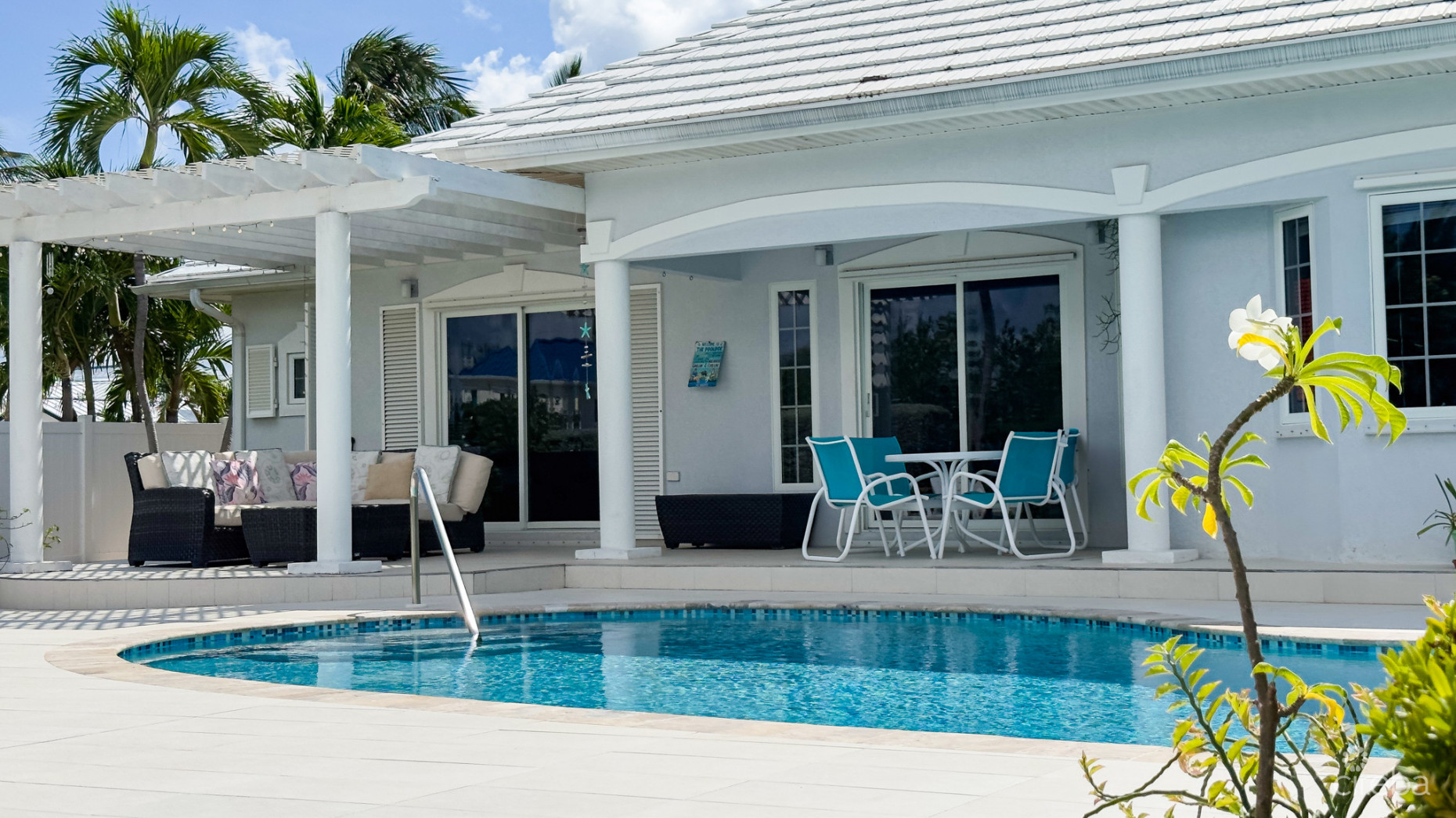 GOVERNORS HARBOUR CANAL FRONT FAMILY HOME