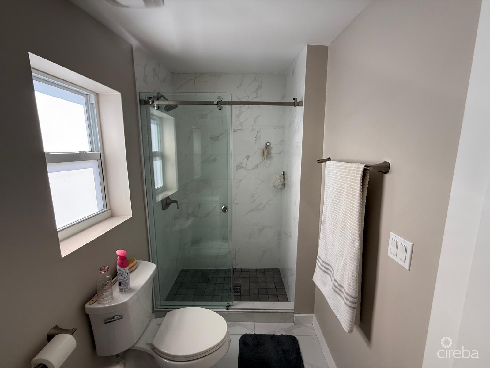 2 BED TOWNHOUSE DOWNTOWN REACH