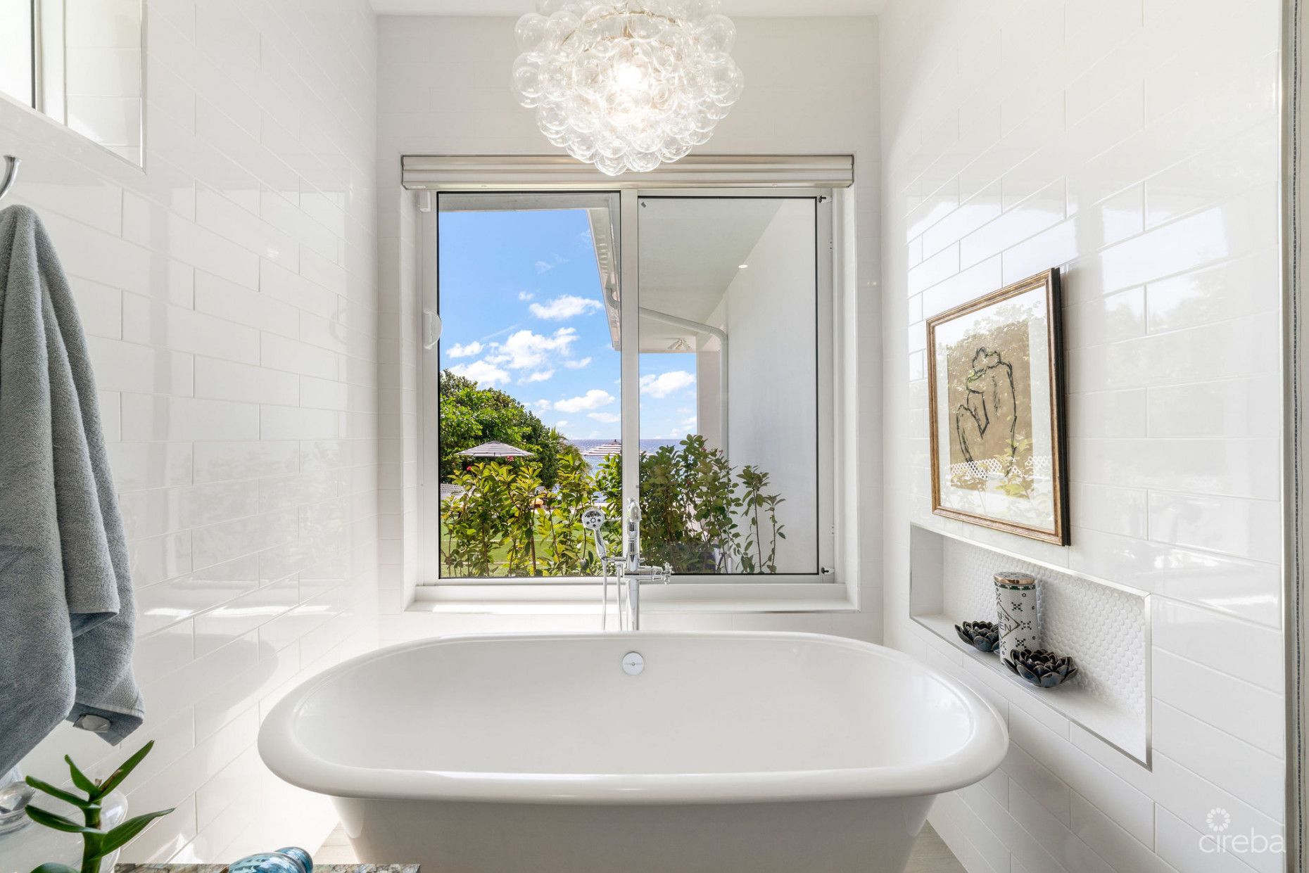 SPOTTS BEACH COTTAGE