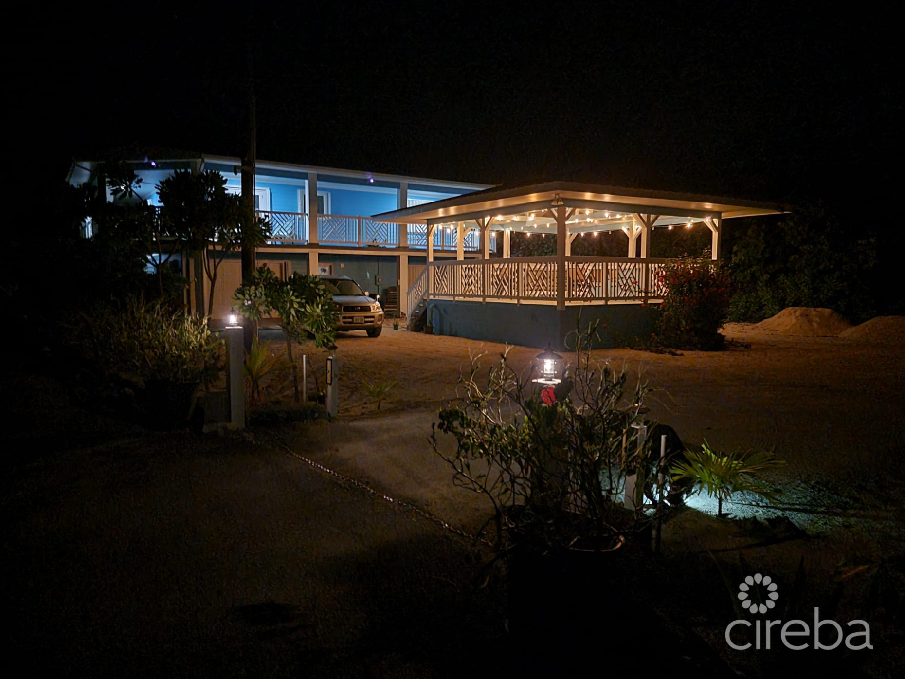 CAYMAN BRAC OCEAN FRONT HOME