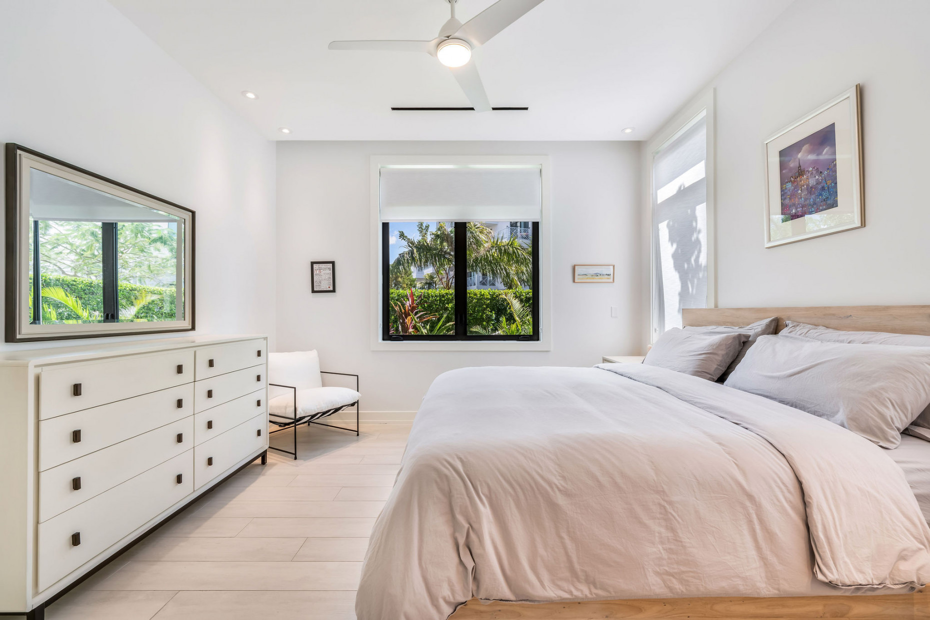 Olea 414 - Private Garden 2-bed Residence