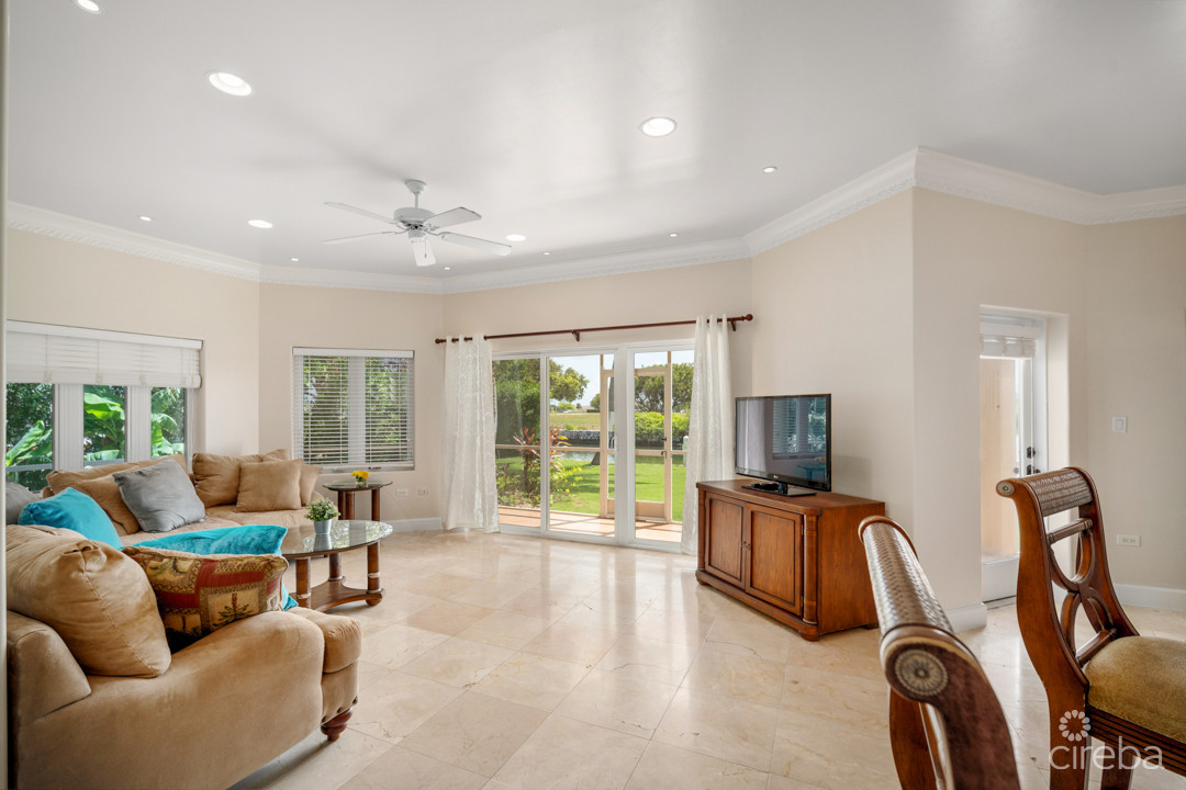 YACHT CLUB VILLAS W DOCK