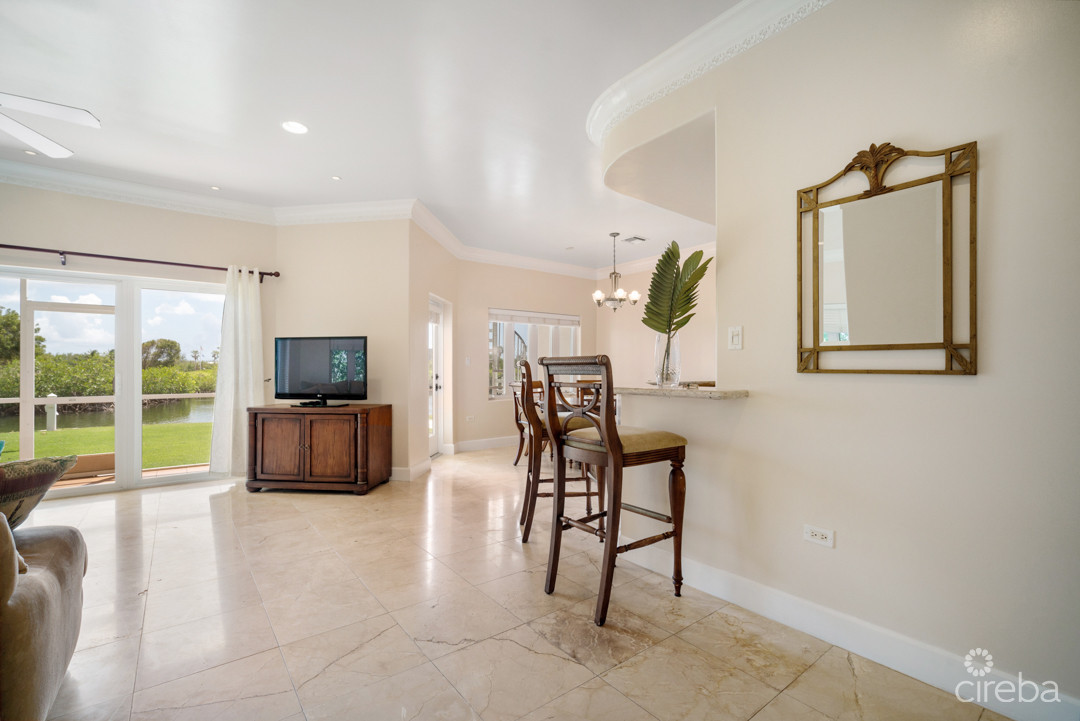 YACHT CLUB VILLAS W DOCK