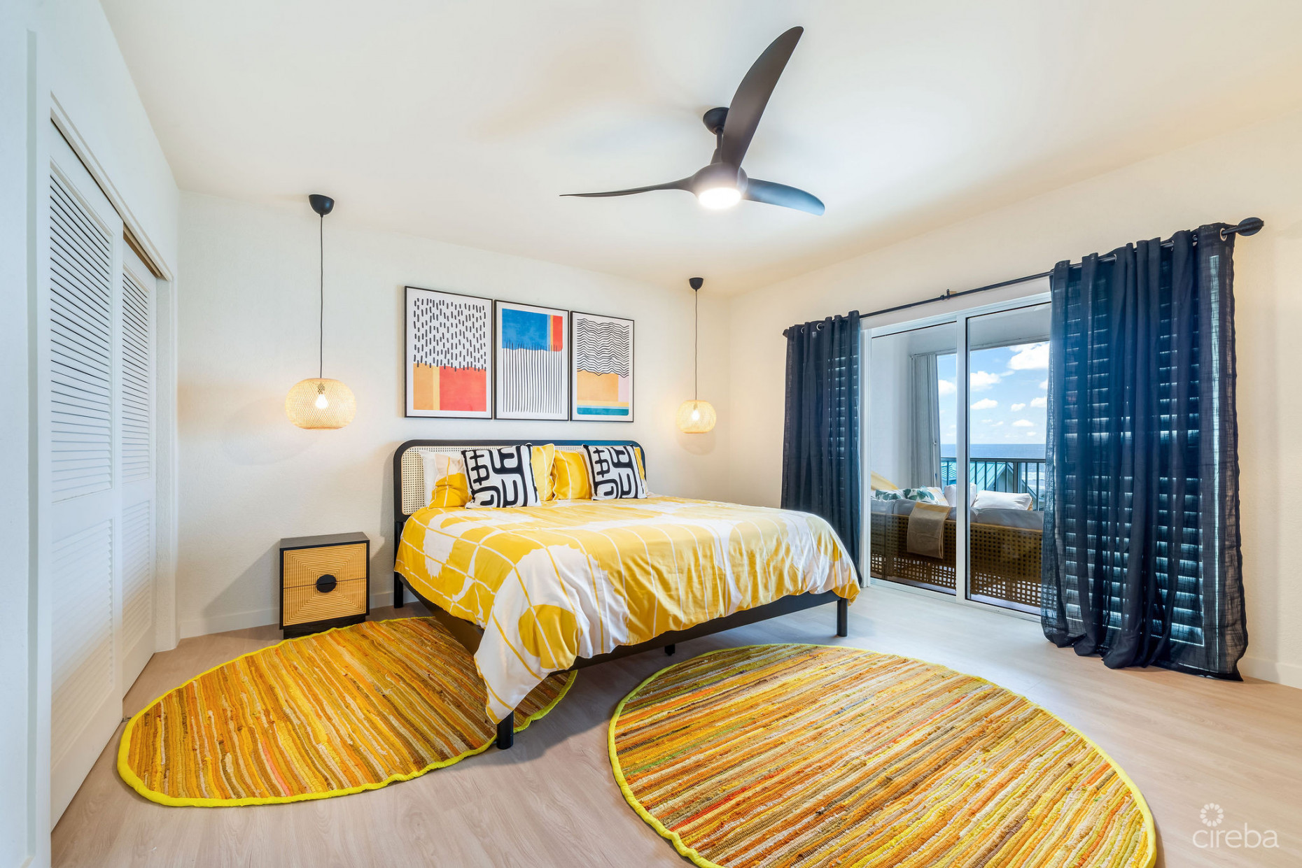 SUPERB VALUE AND VIEWS ON SPOTTS BEACH - 15 CORAL BAY VILLAGE