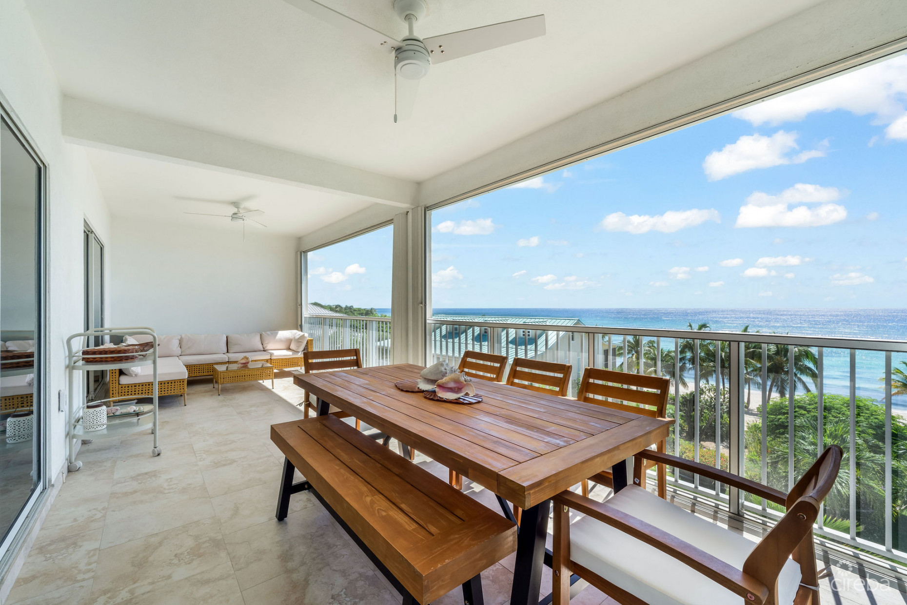 SUPERB VALUE AND VIEWS ON SPOTTS BEACH - 15 CORAL BAY VILLAGE