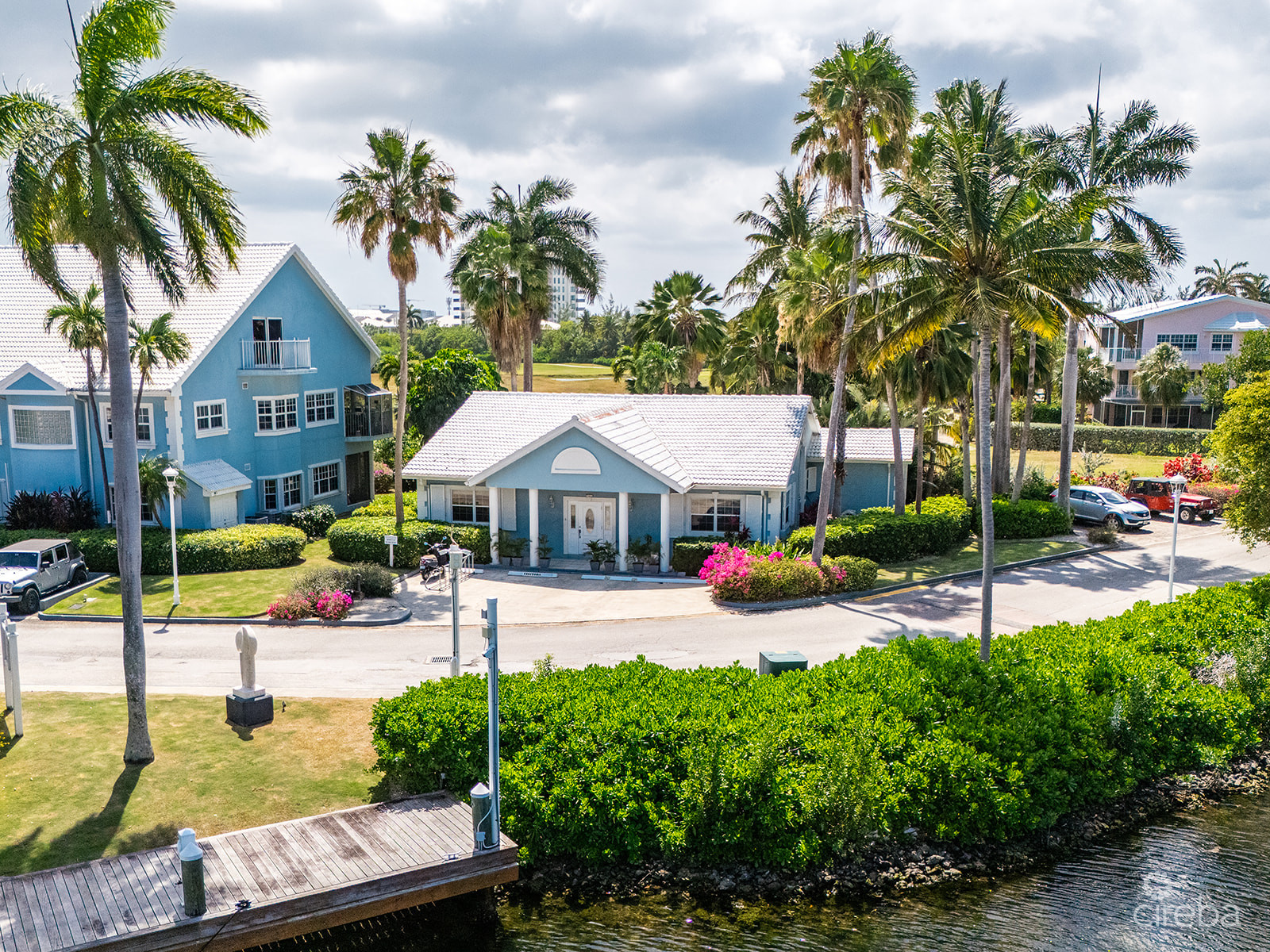 RARE OPPORTUNITY - DETACHED FAMILY HOME IN BRITANNIA REGENTS COURT