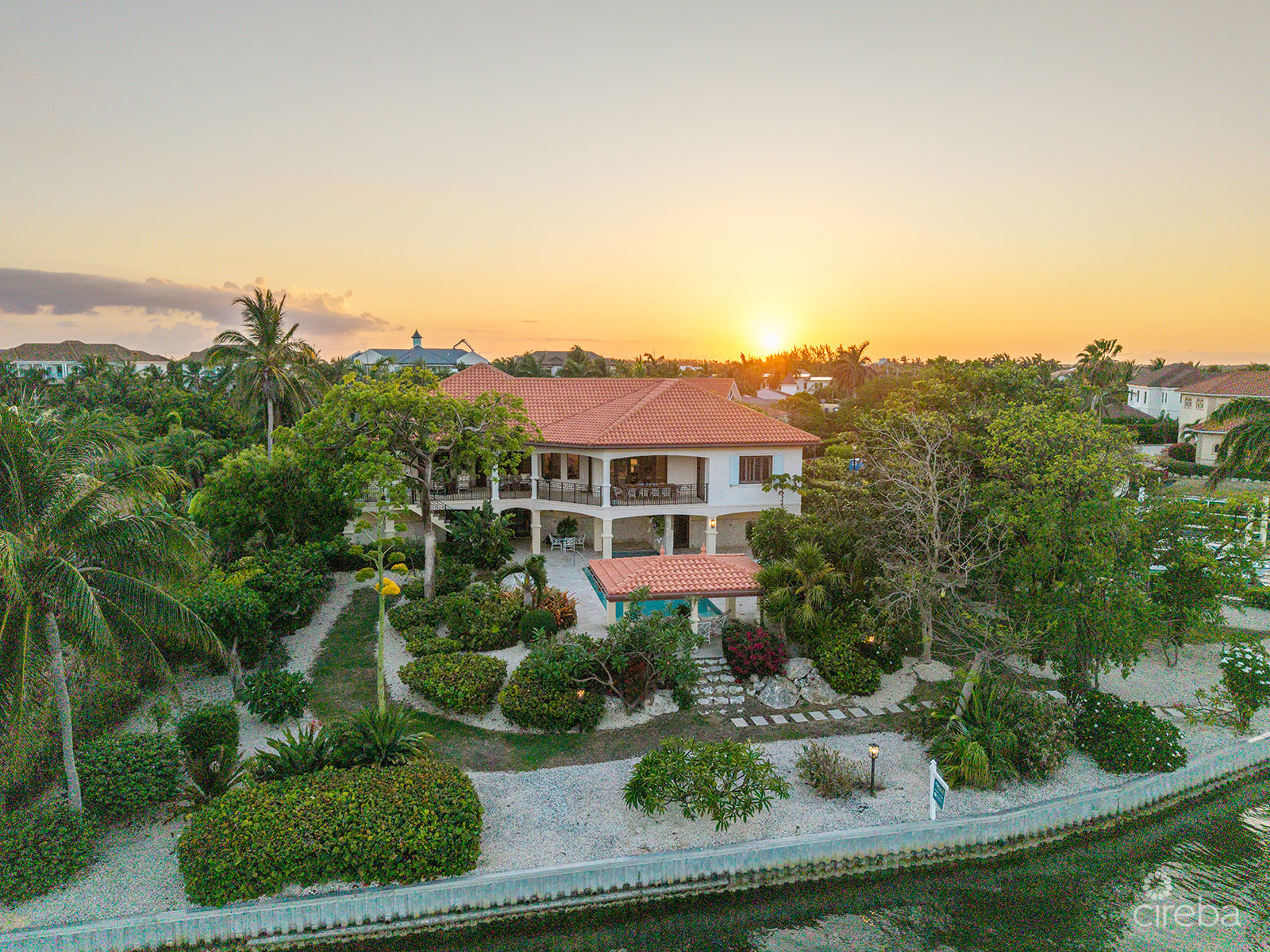 THE DOCK HOUSE | A VISTA DEL MAR & YACHT CLUB SIGNATURE RESIDENCE