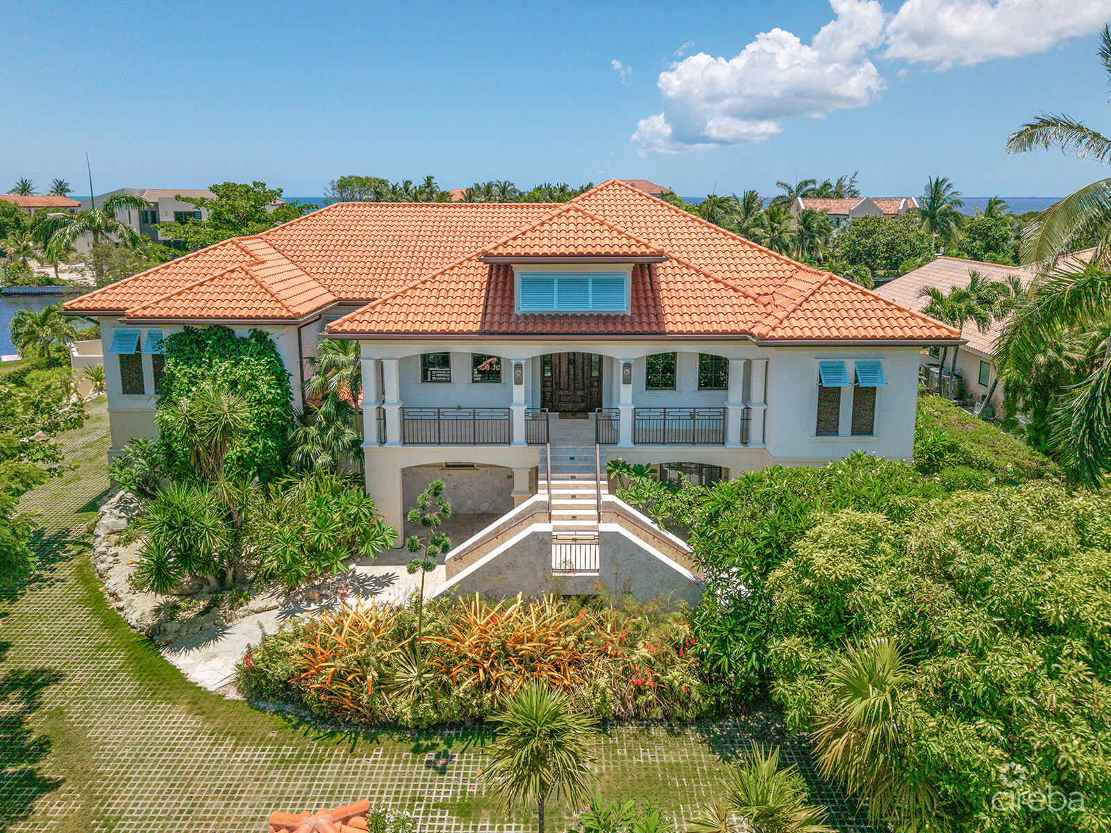 THE DOCK HOUSE | A VISTA DEL MAR & YACHT CLUB SIGNATURE RESIDENCE