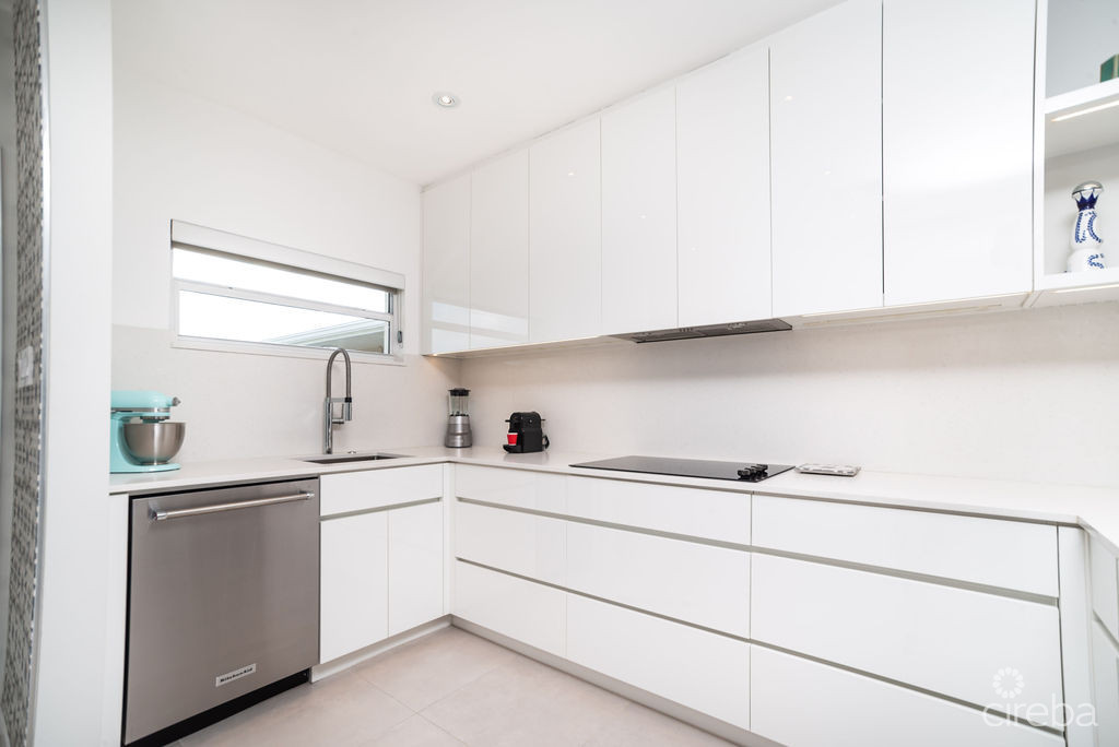 CHRISTOPHER COLUMBUS PENTHOUSE OCEANVIEW