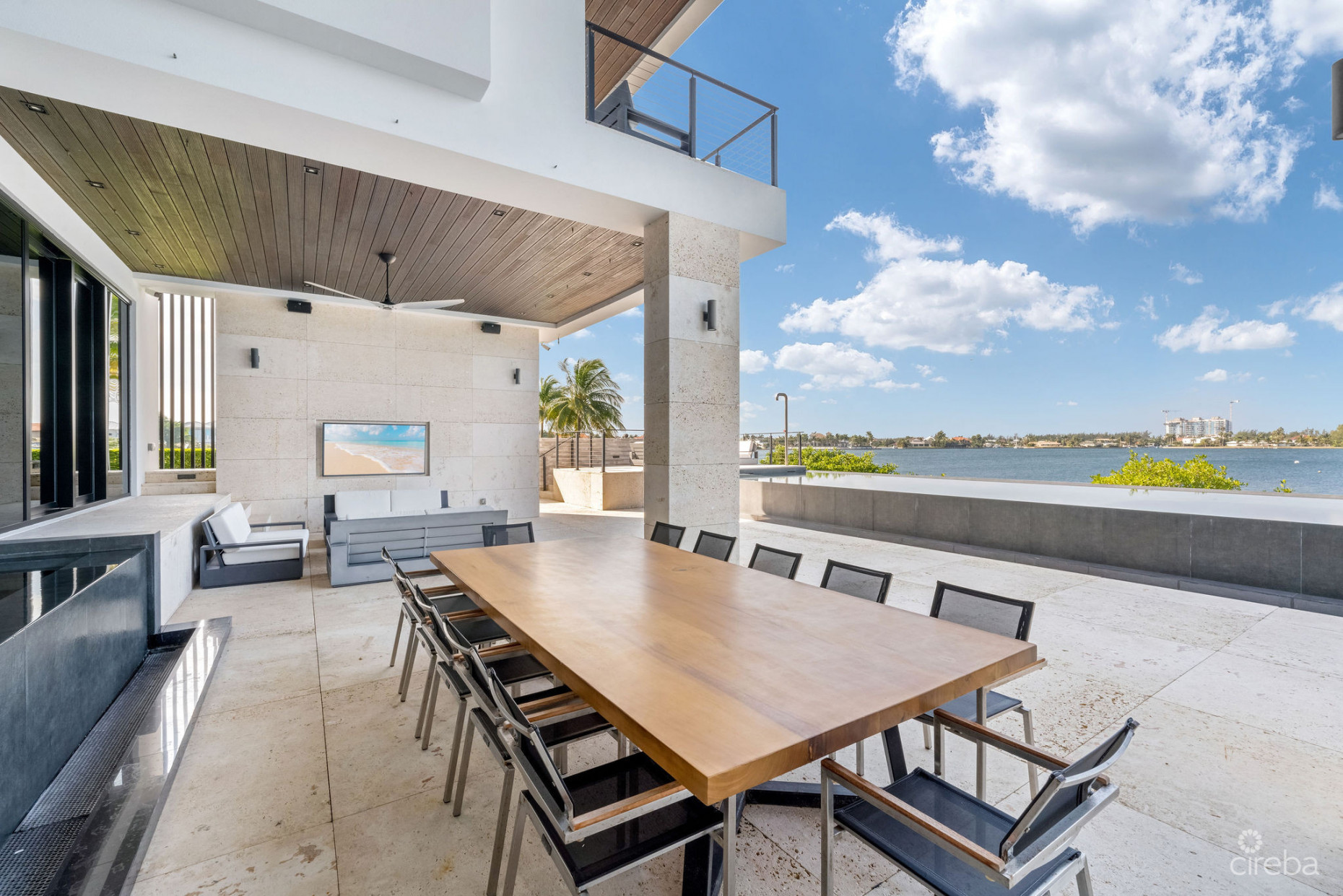 72 LALIQUE PENINSULA QUAY - SERENITY HOUSE IN CRYSTAL HARBOUR